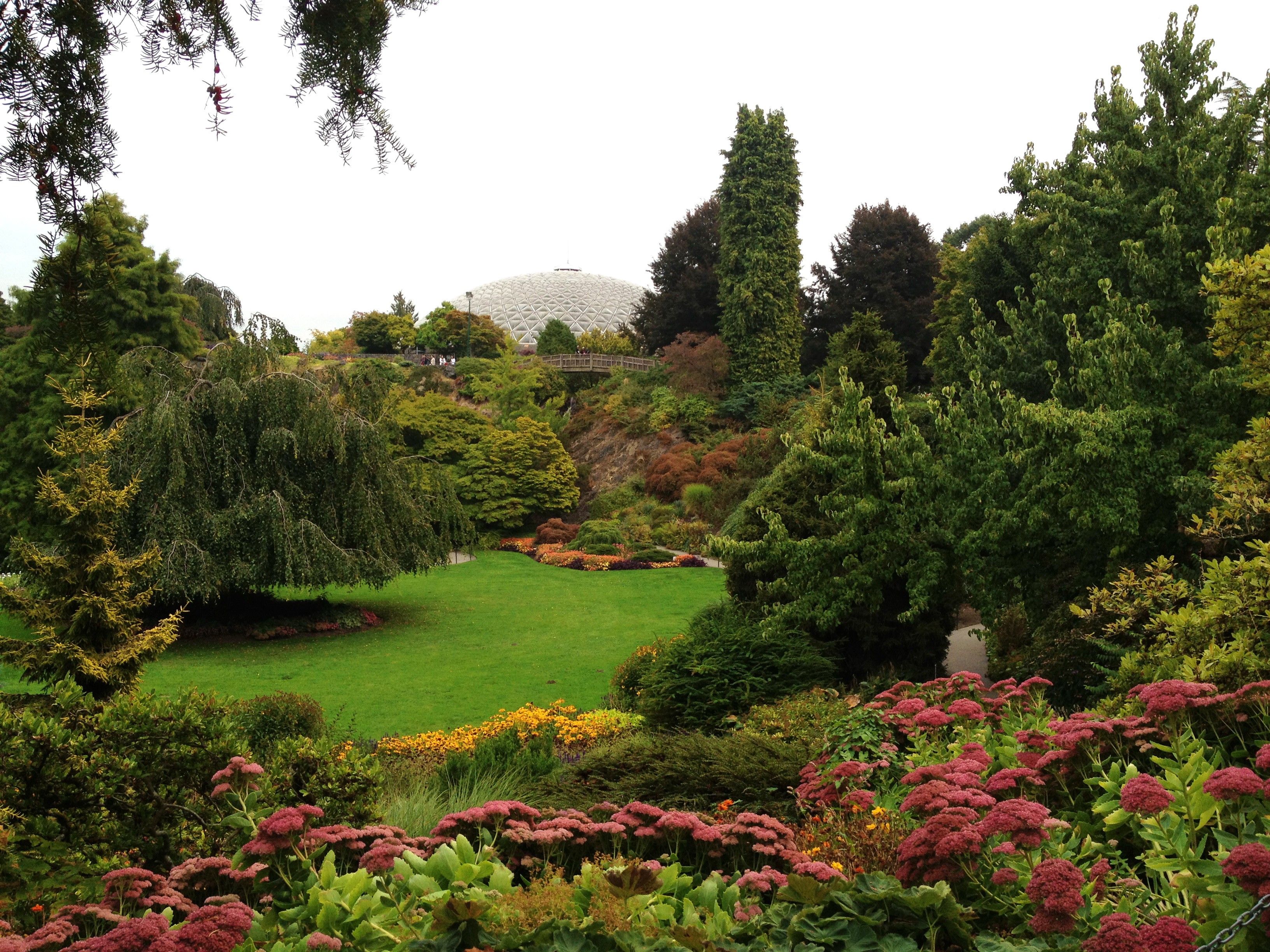 Van Dusen Gardens Vancouver, Canada HD Wallpaper