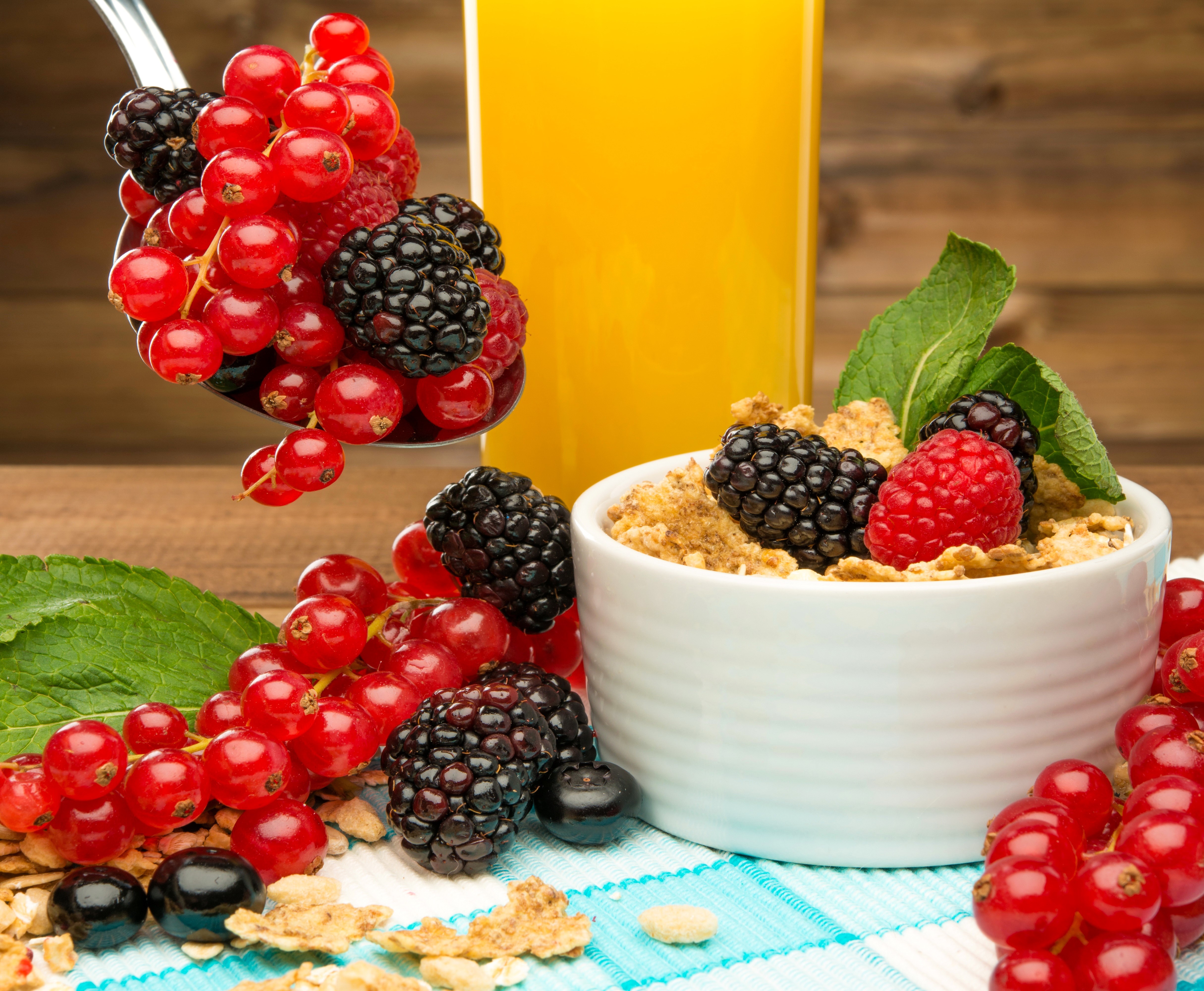 4K Fruit and Muesli Breakfast HD Wallpaper