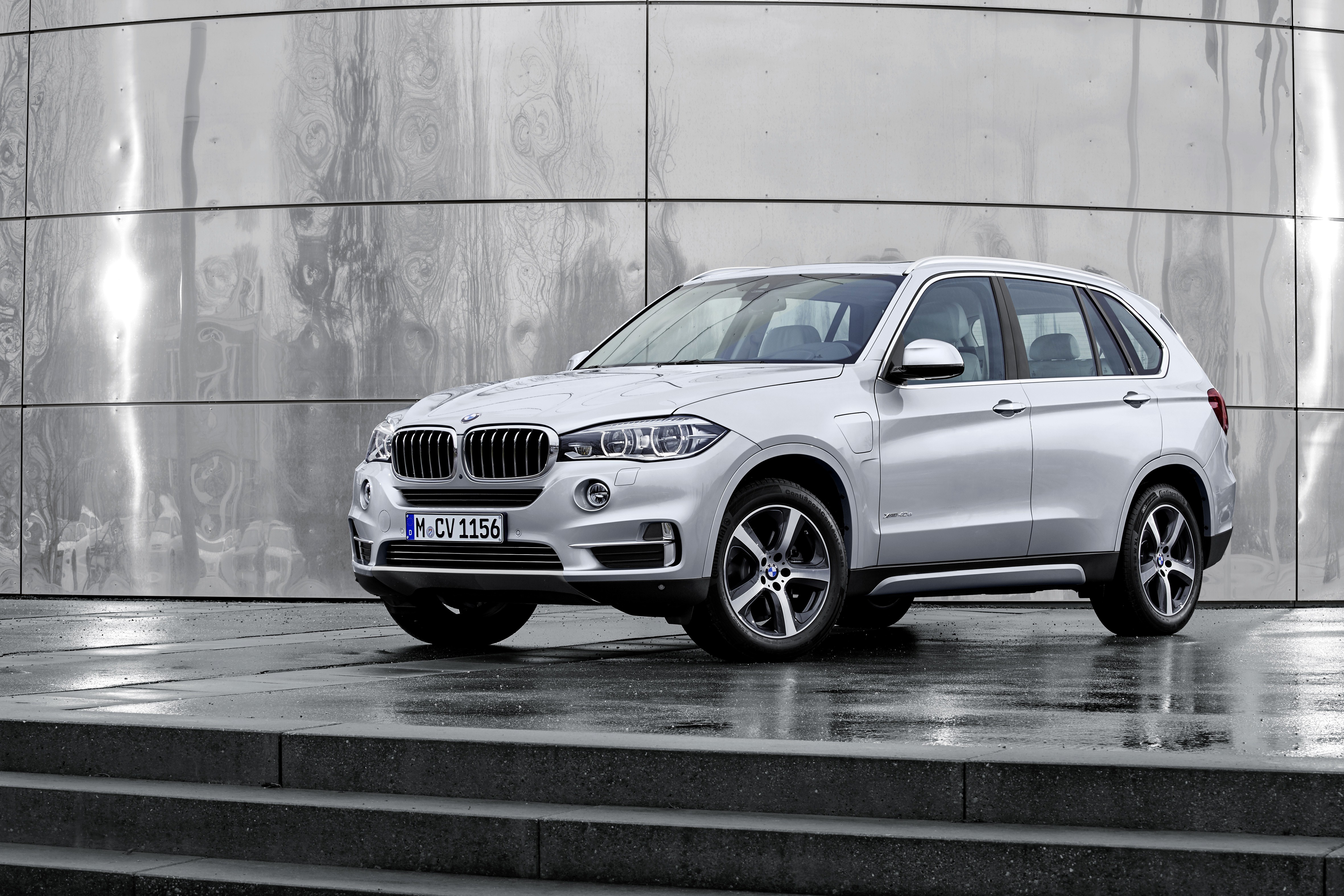2015 BMW X5 xDrive40e Silver Color HD Wallpaper