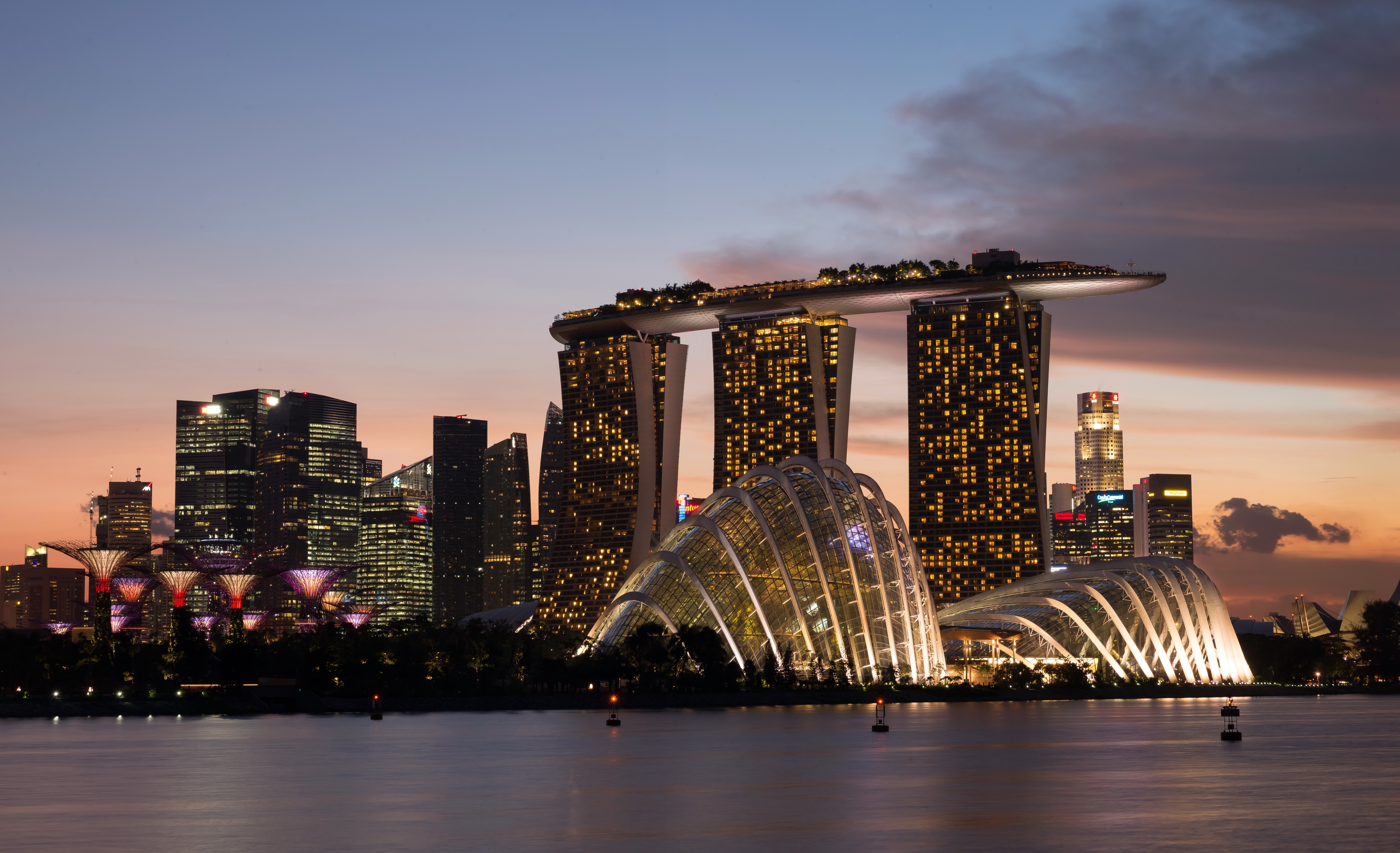 Singapore Skyline with Marina Bay Sands at Dusk HD Wallpaper