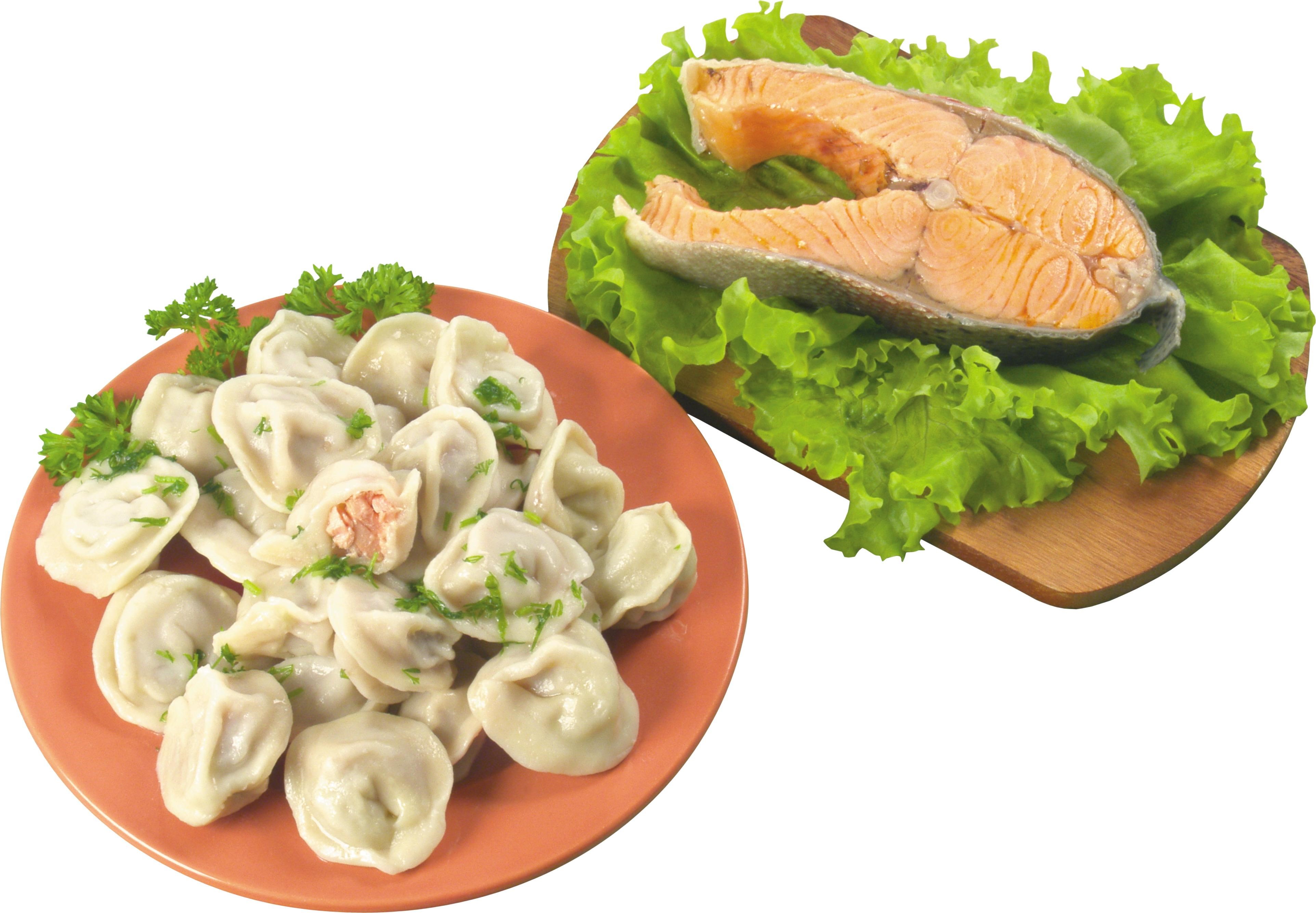 Salmon steak with lettuce and dumplings HD Wallpaper