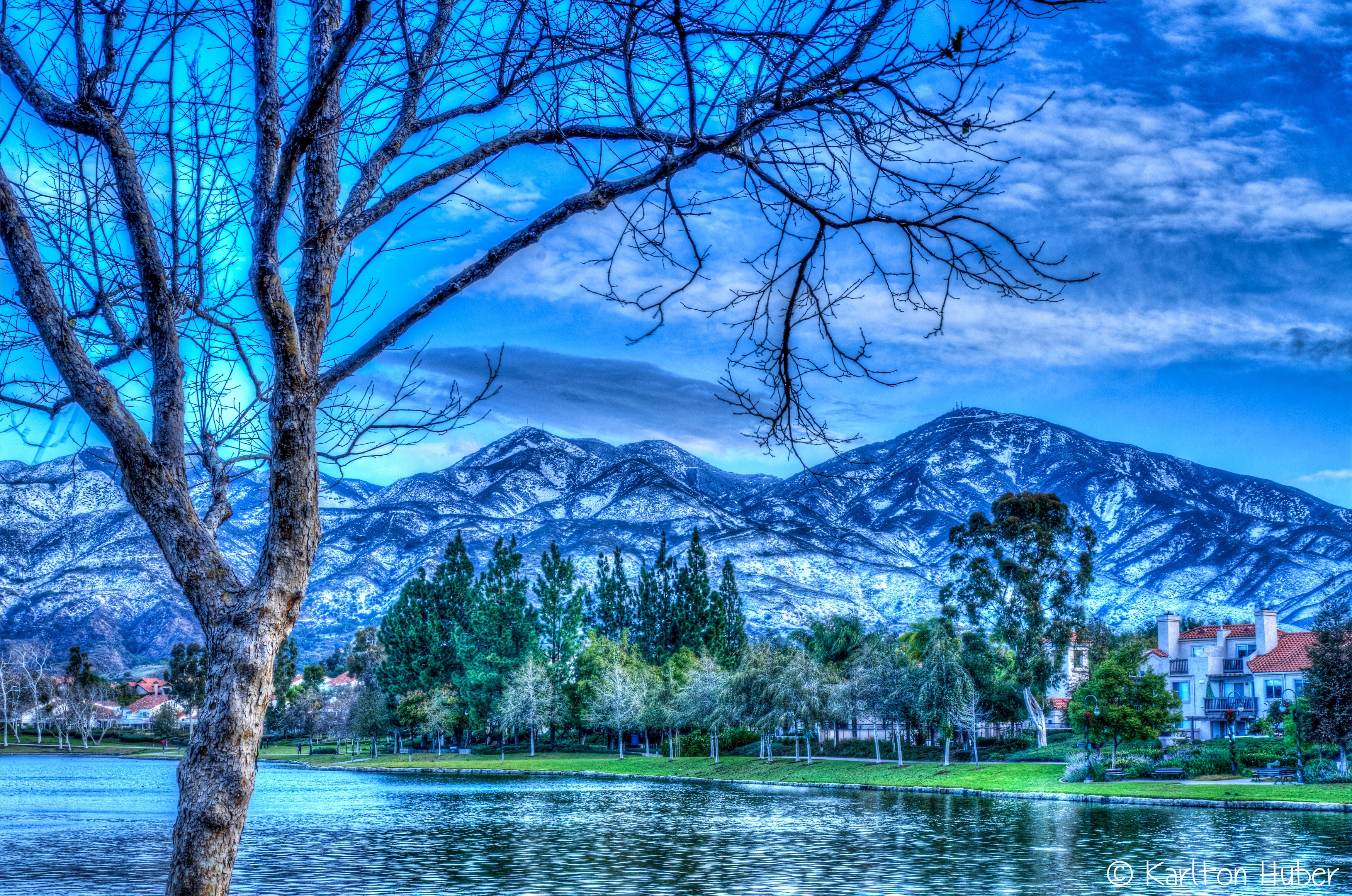 Snow-capped mountains and lake in Rancho Santa Margarita, California HD Wallpaper