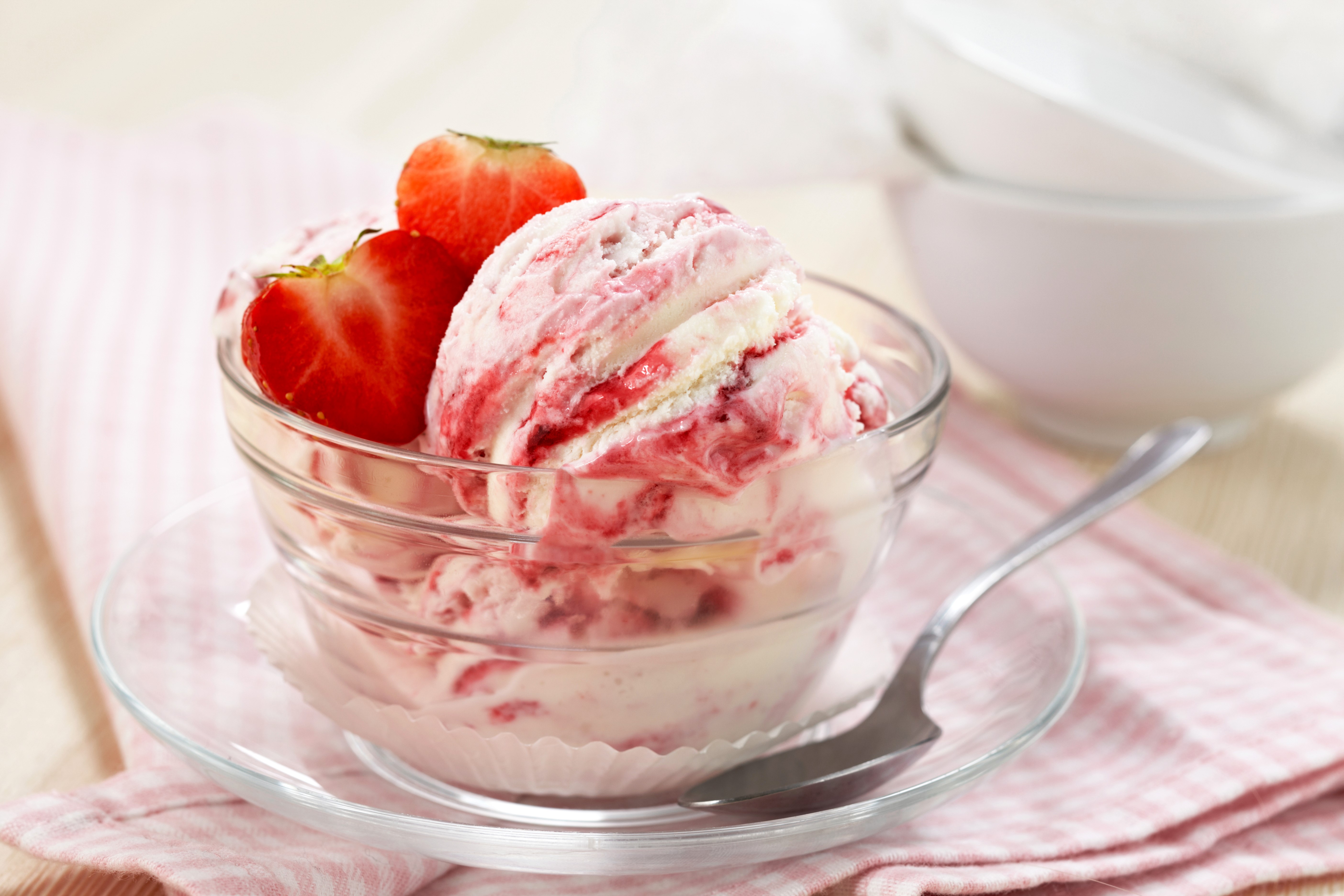 Strawberry Ice Cream in a Bowl with Spoon HD Wallpaper