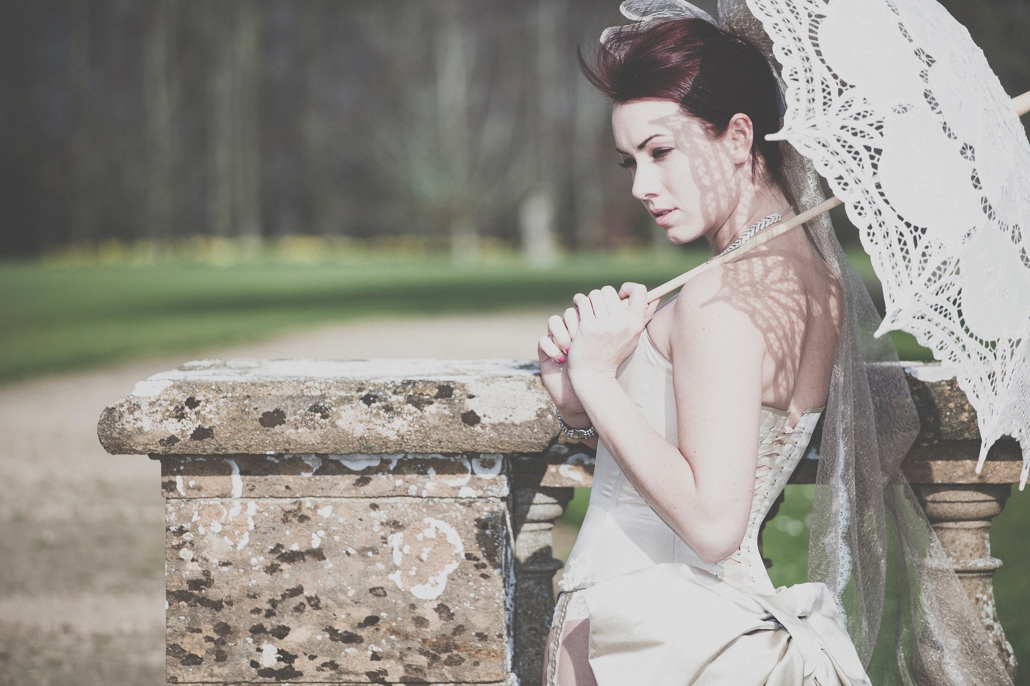 Bride with Vintage Umbrella HD Wallpaper