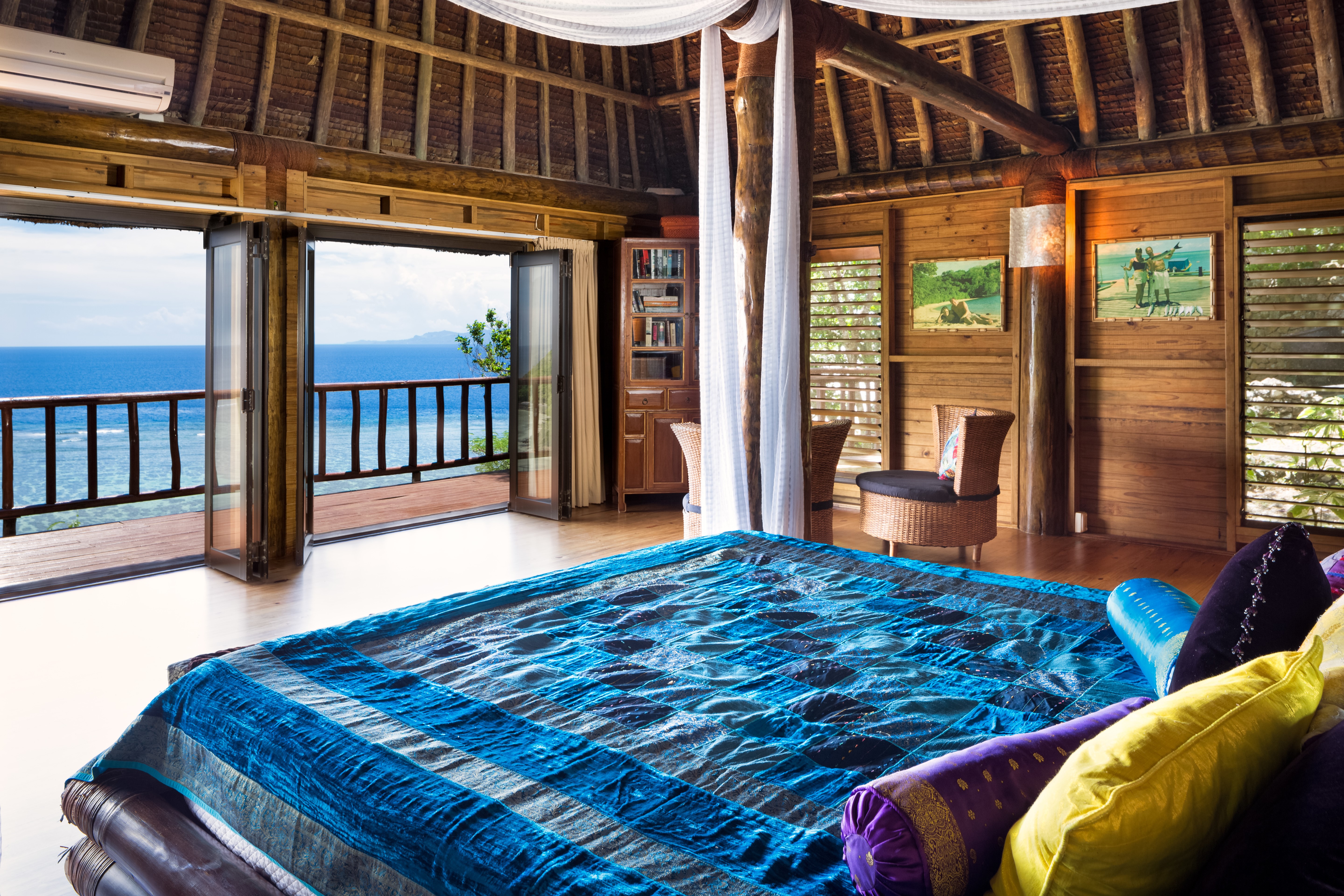 Bedroom with ocean view in Fiji HD Wallpaper
