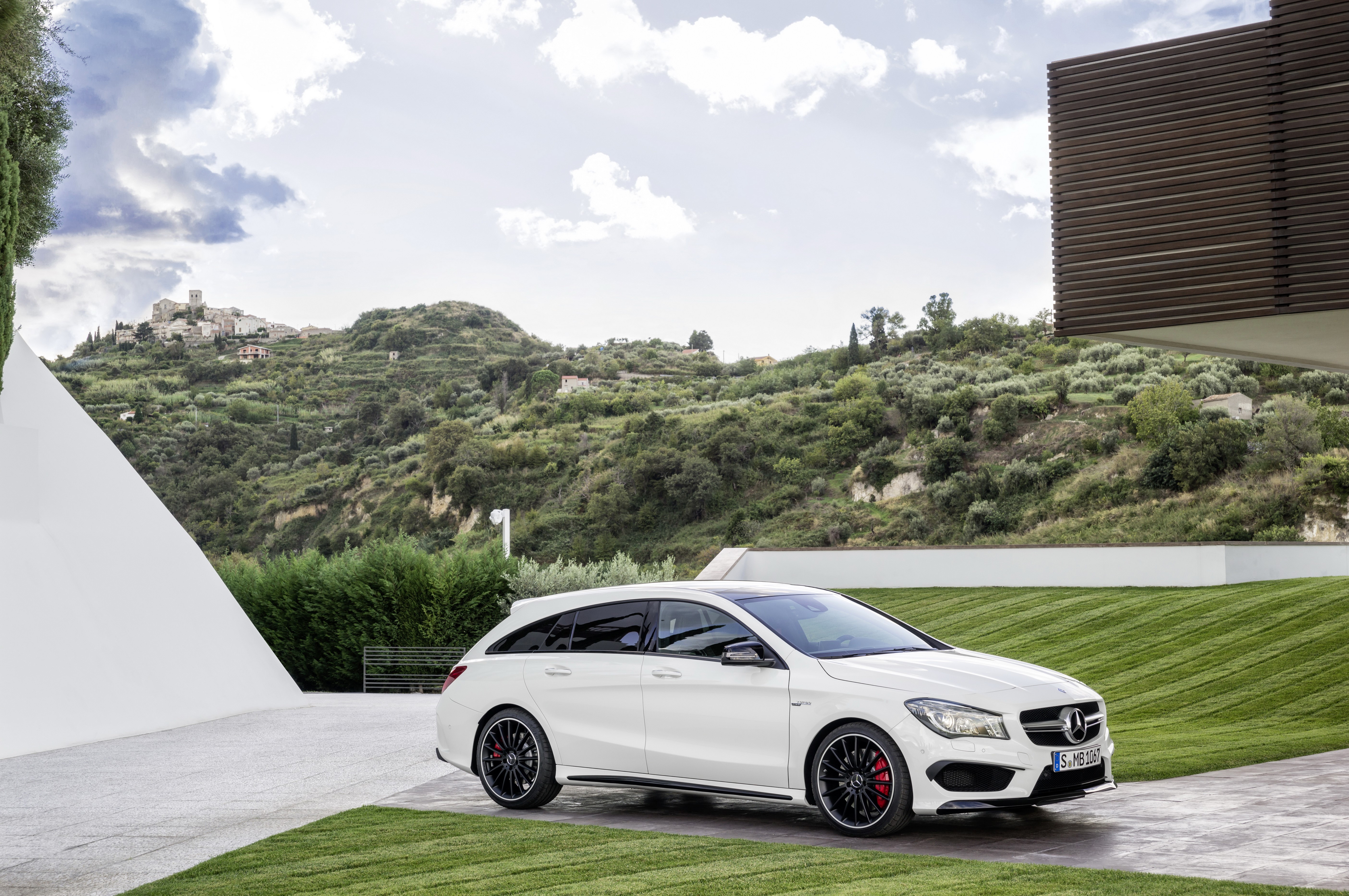 White 2015 Mercedes-Benz AMG CLA 45 Shooting Brake HD Wallpaper