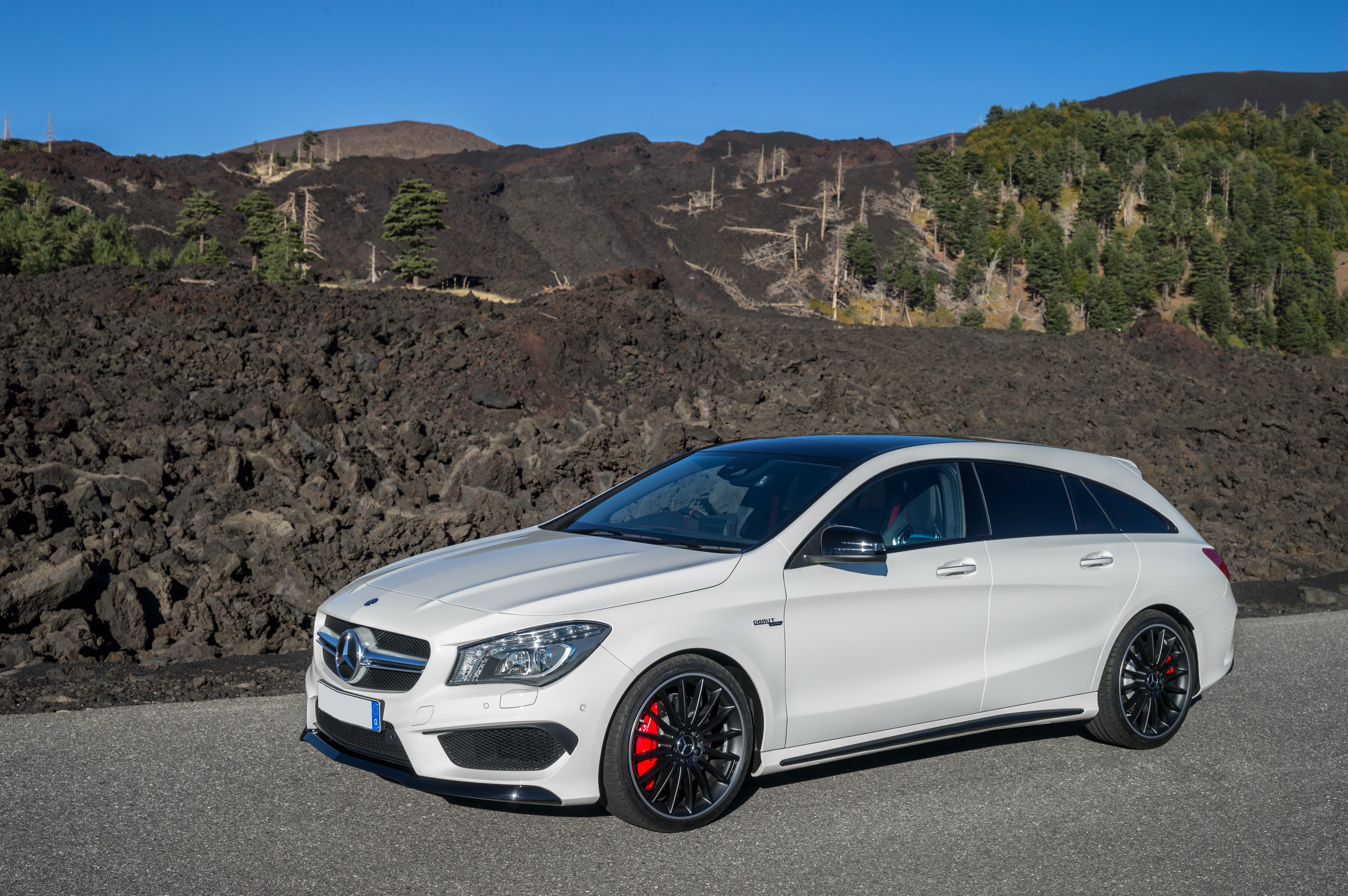 4K Mercedes-Benz AMG CLA 45 Shooting Brake X117 HD Wallpaper