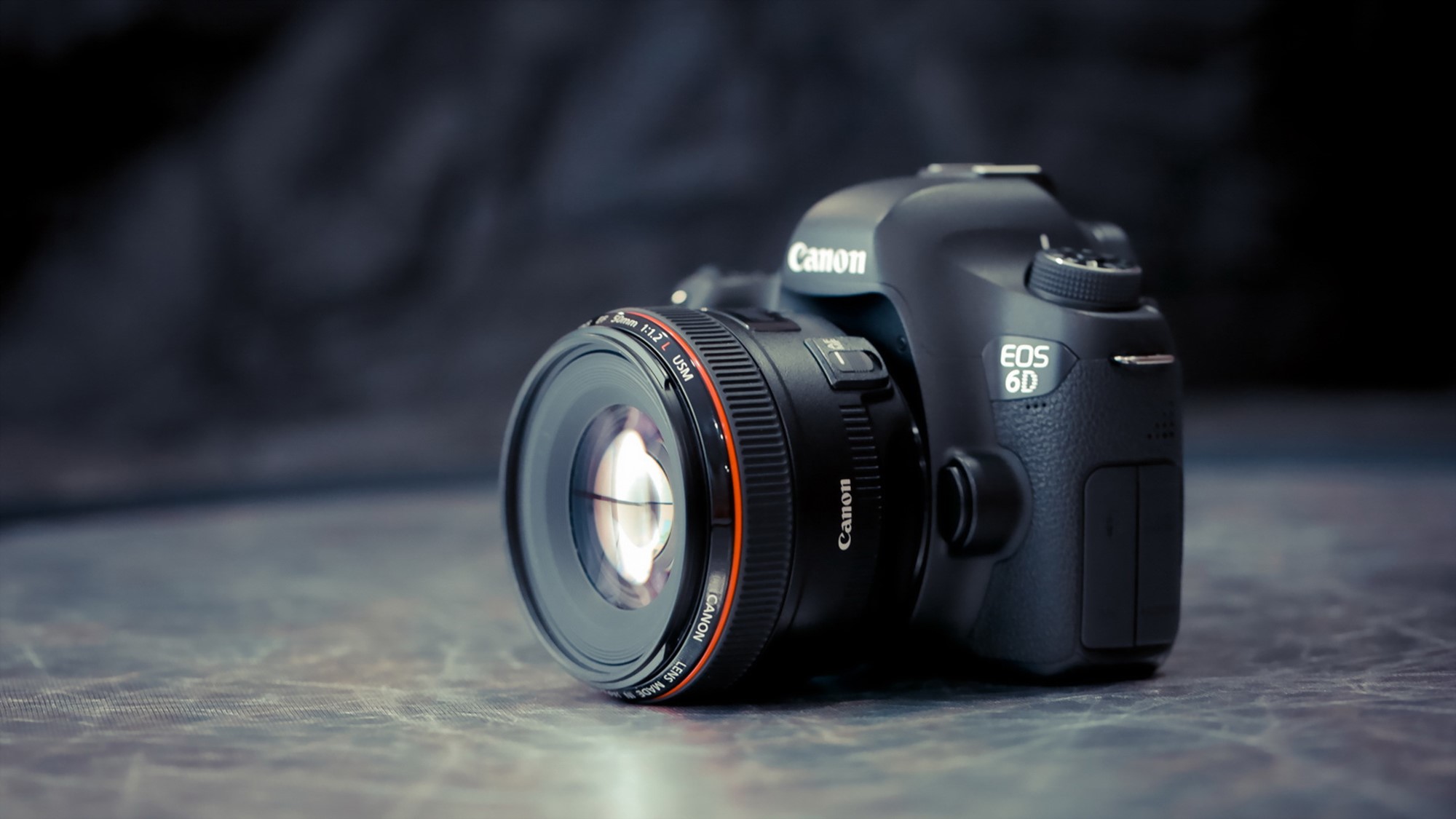 Canon EOS 6D DSLR Camera with 50mm f/1.2L USM Lens HD Wallpaper