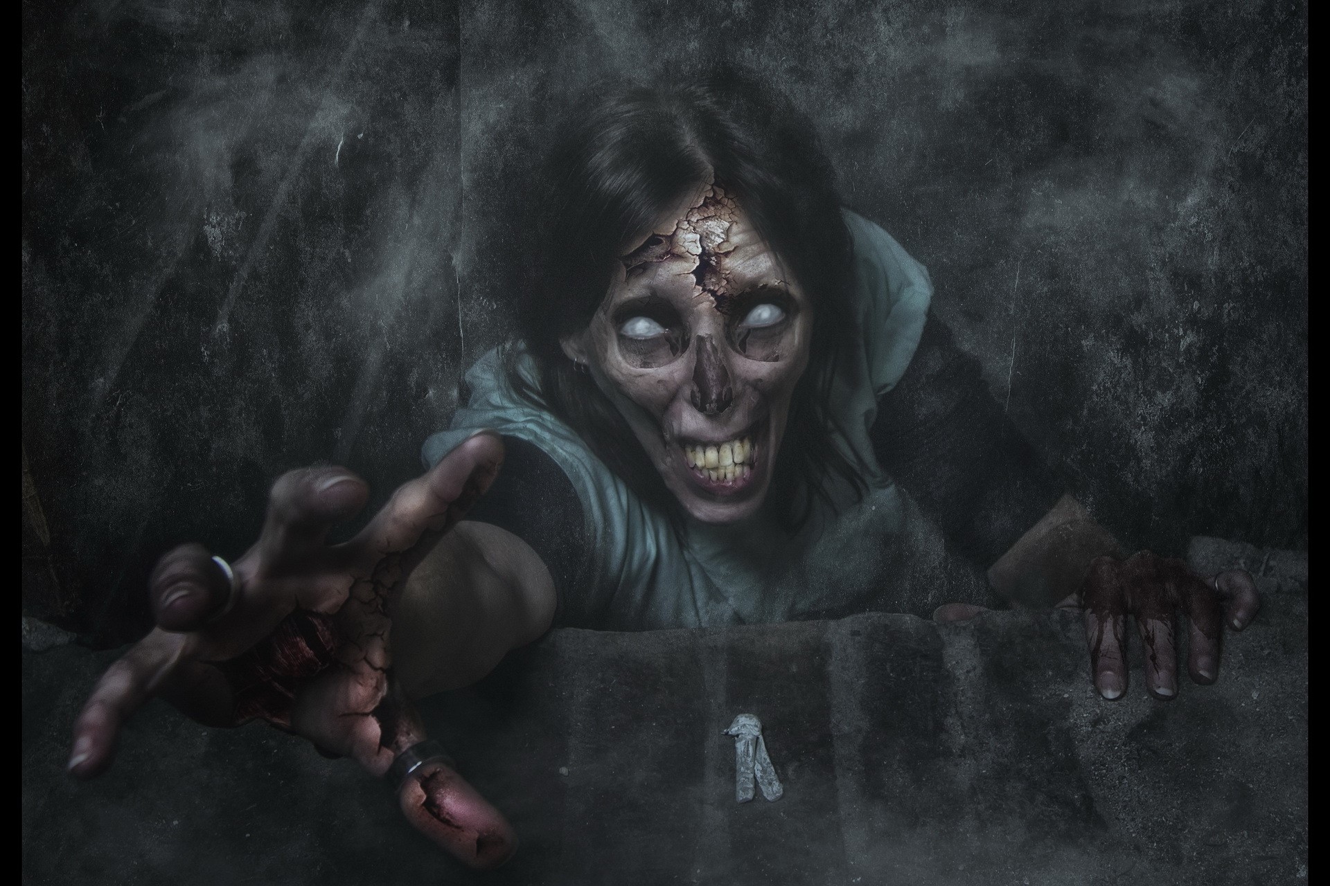 Zombie reaching out with bloody hands HD Wallpaper