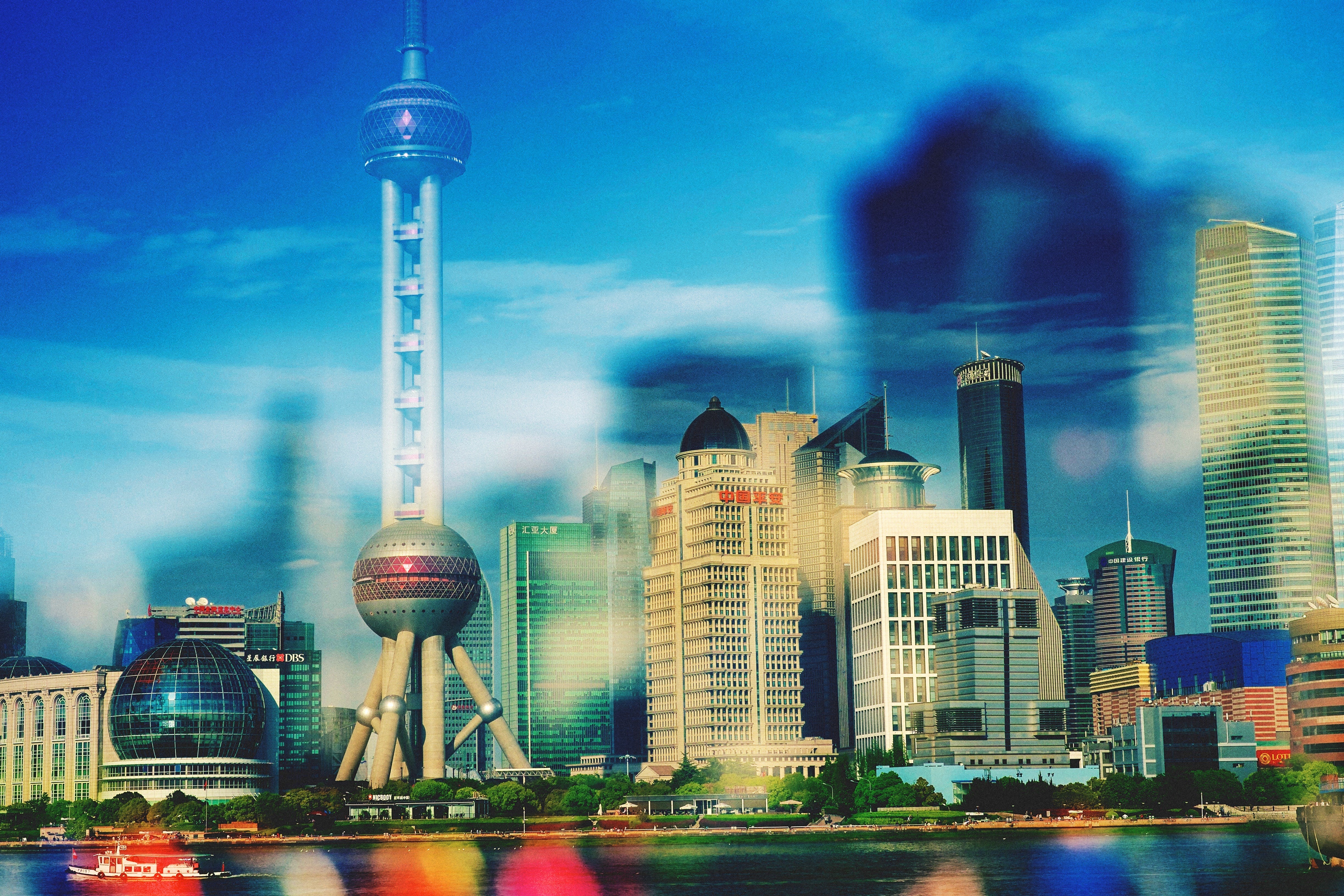 Shanghai skyline with Oriental Pearl Tower HD Wallpaper