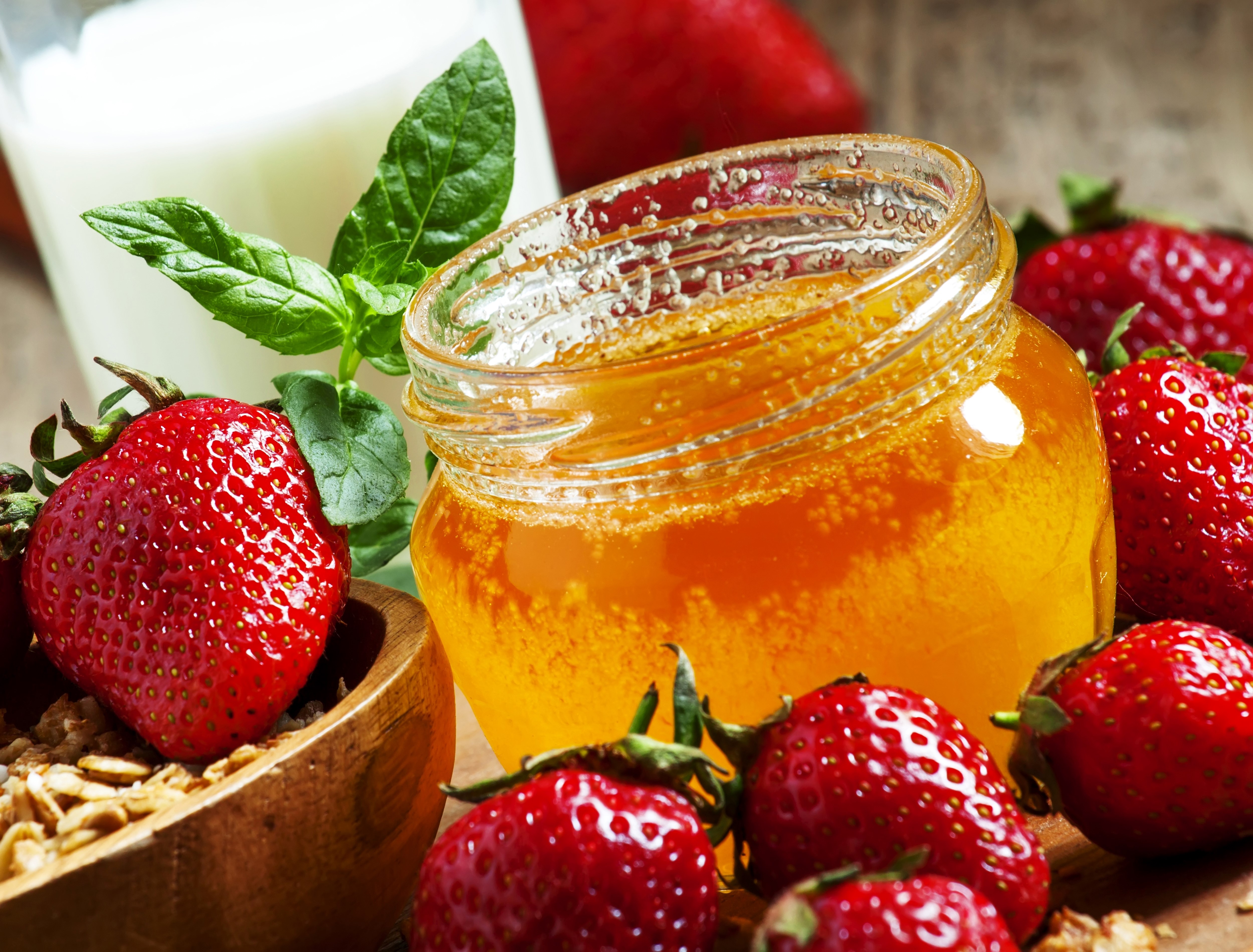 Honey and Strawberries with Milk and Granola HD Wallpaper