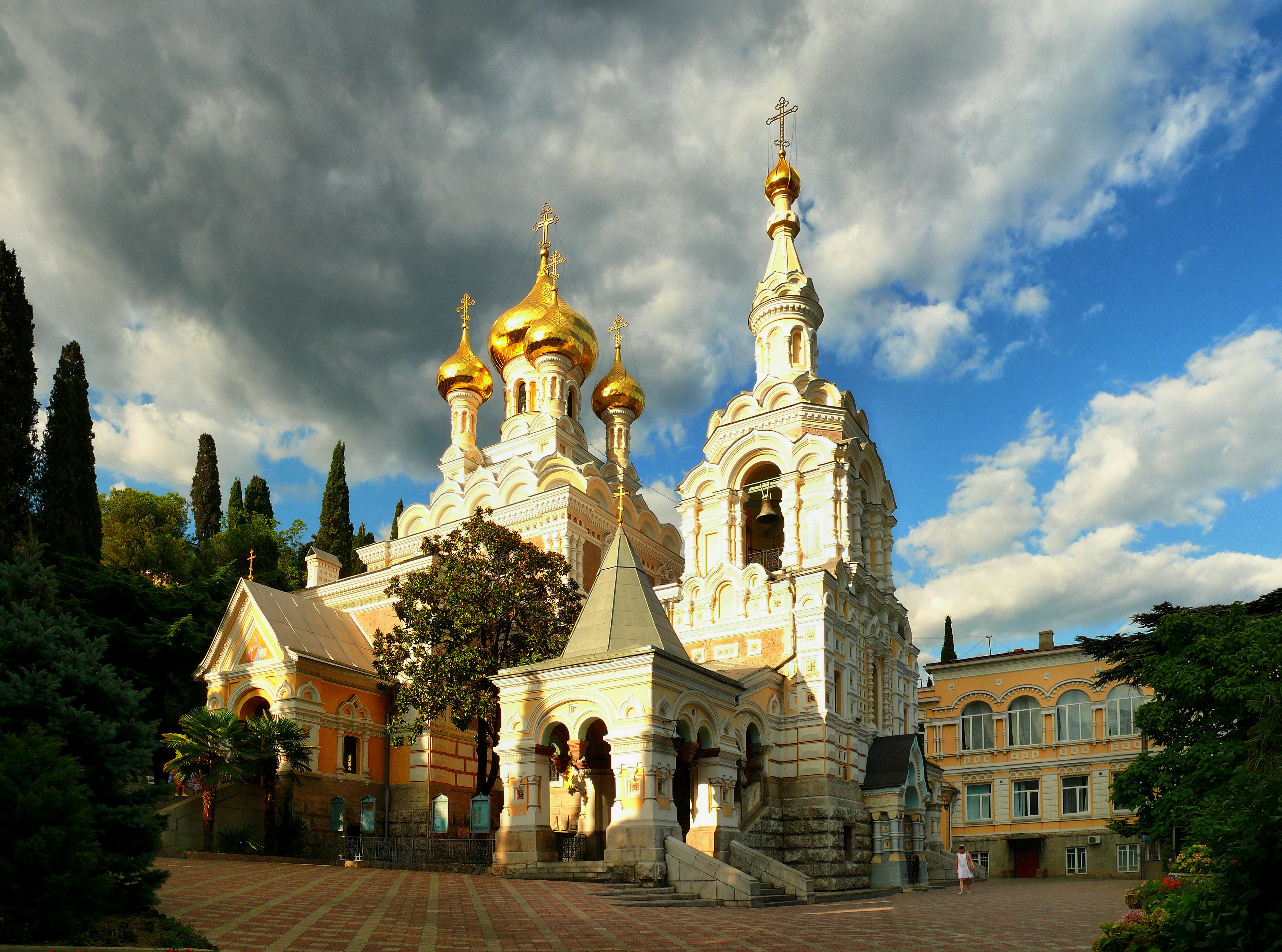 Orthodox Church with Golden Domes and Bell Tower HD Wallpaper