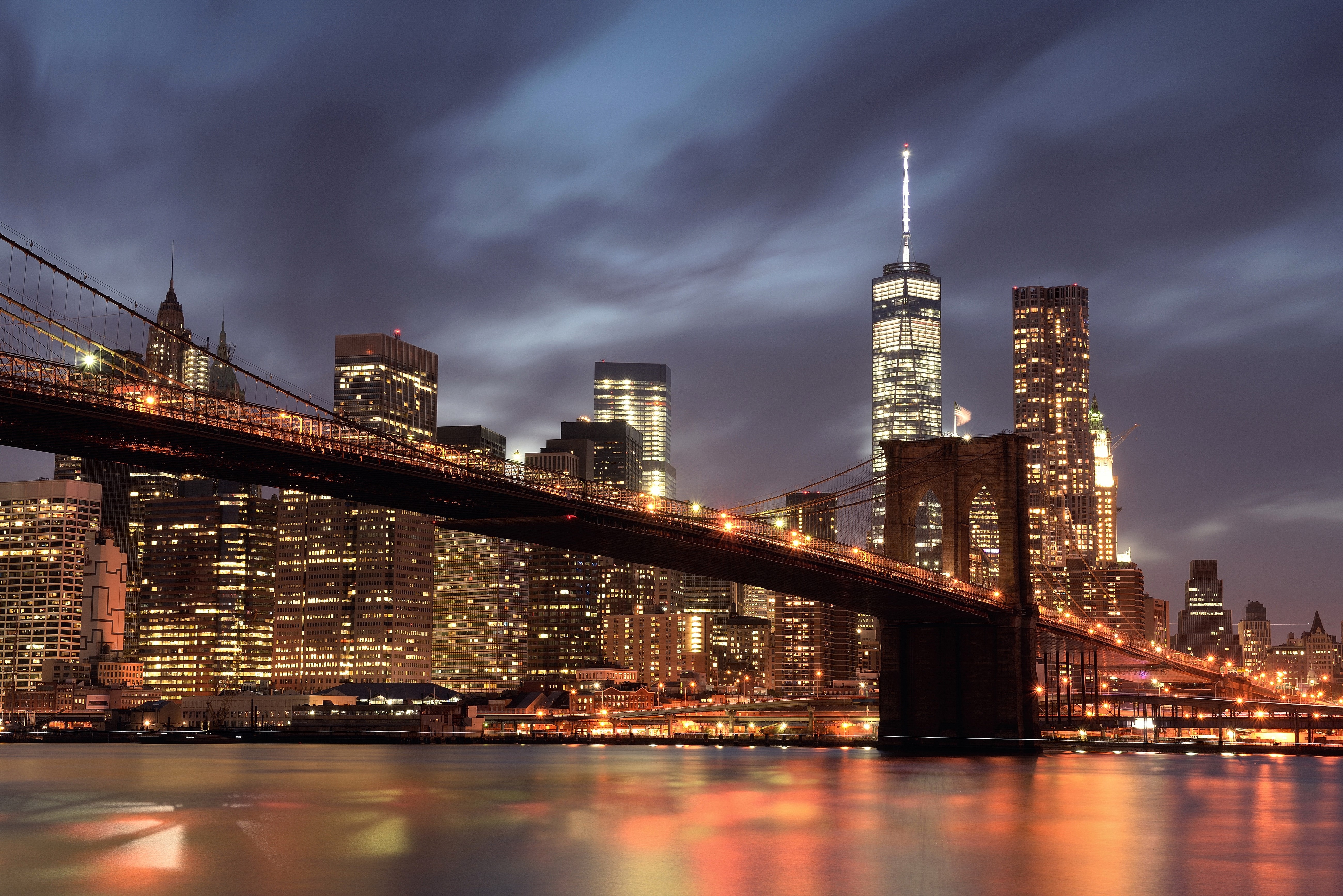 Brooklyn Bridge and Manhattan Skyline at Night HD Wallpaper