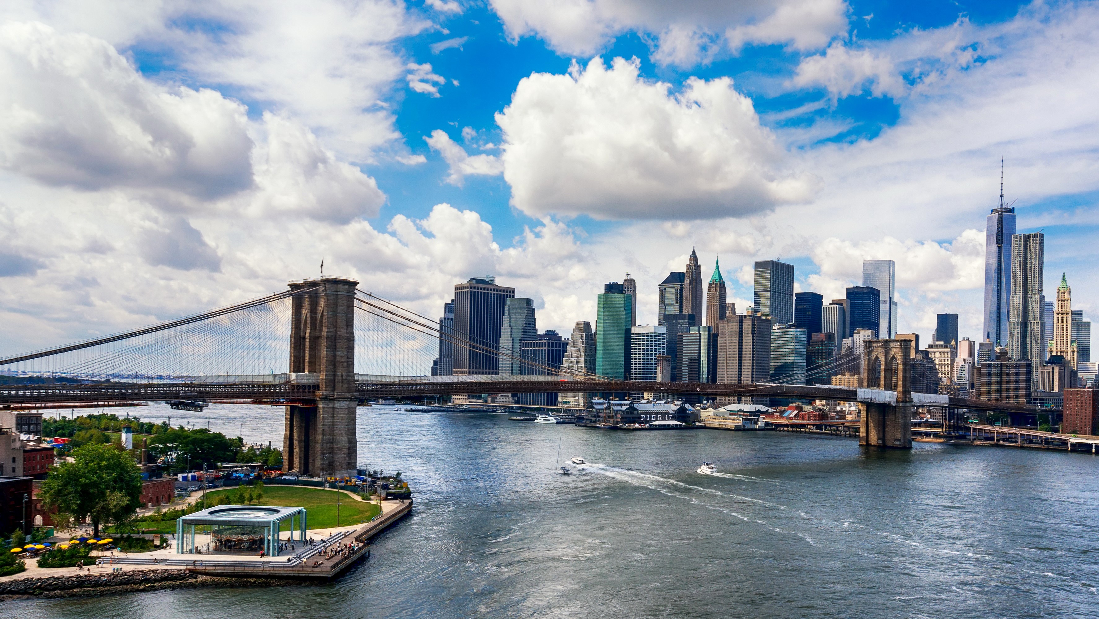 Brooklyn Bridge and New York City Skyline HD Wallpaper