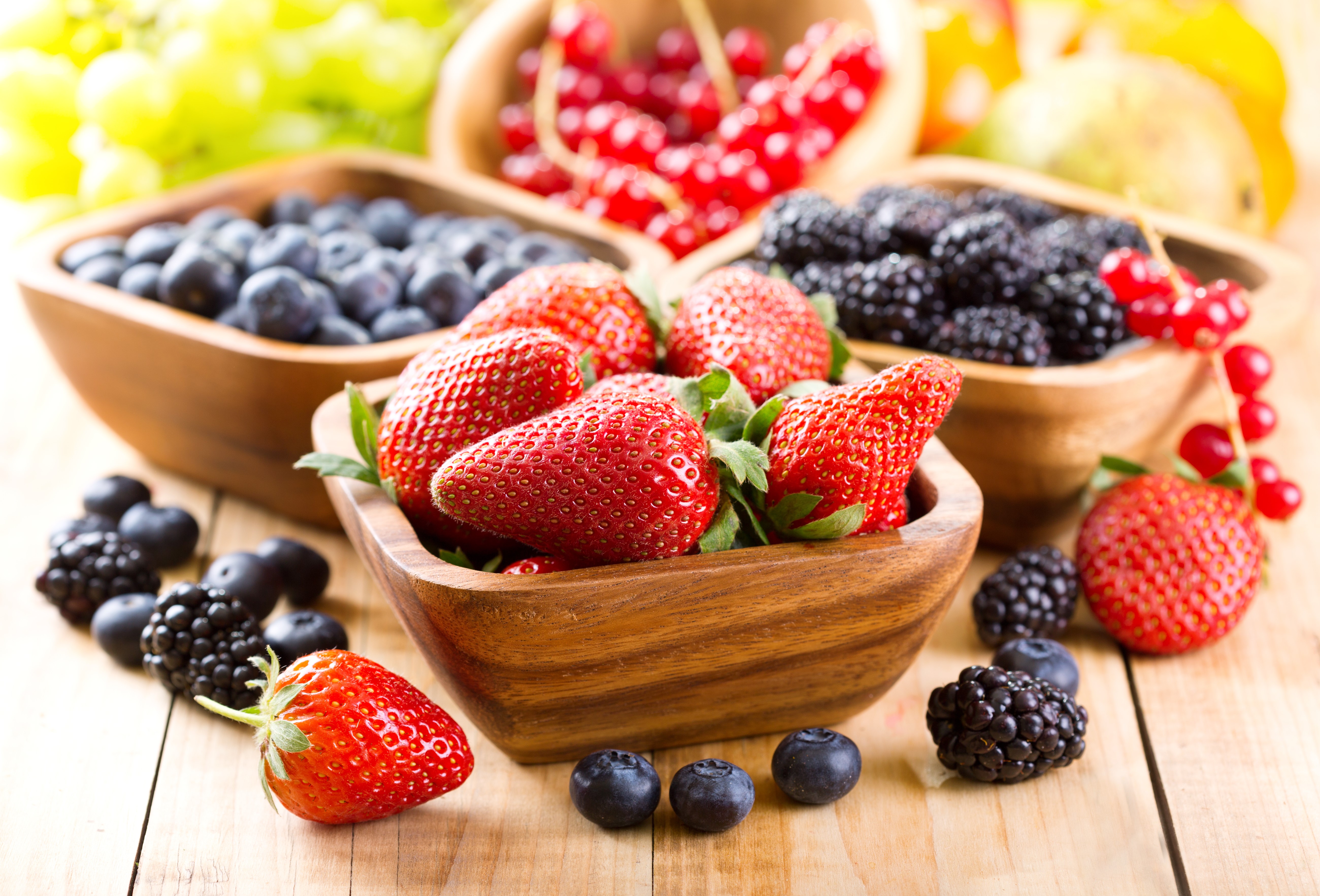 4K Fruit: Strawberries, Blackberries, Blueberries, Red Currants, and Grapes HD Wallpaper