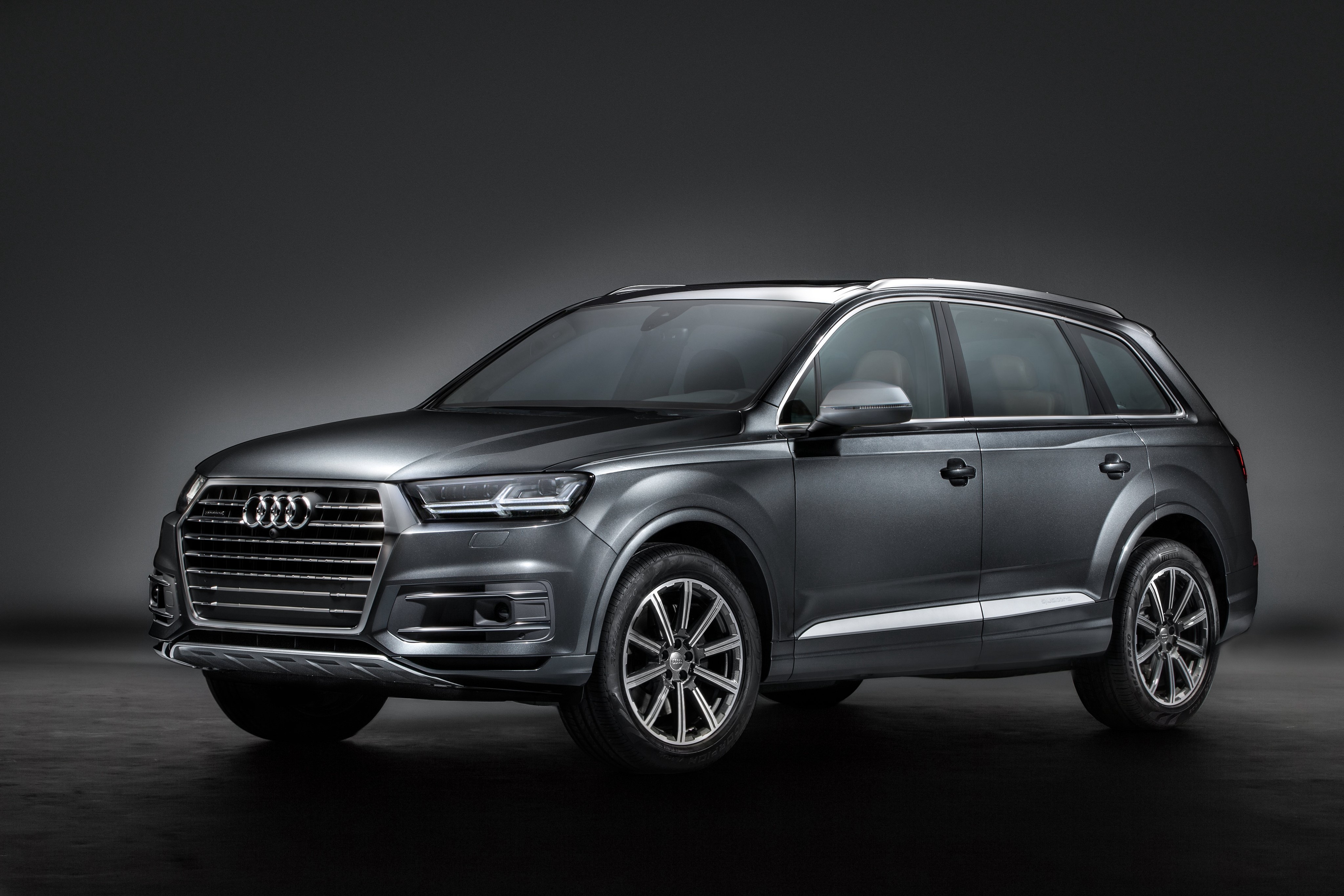 2015 Audi Q7 TDI quattro HD Wallpaper