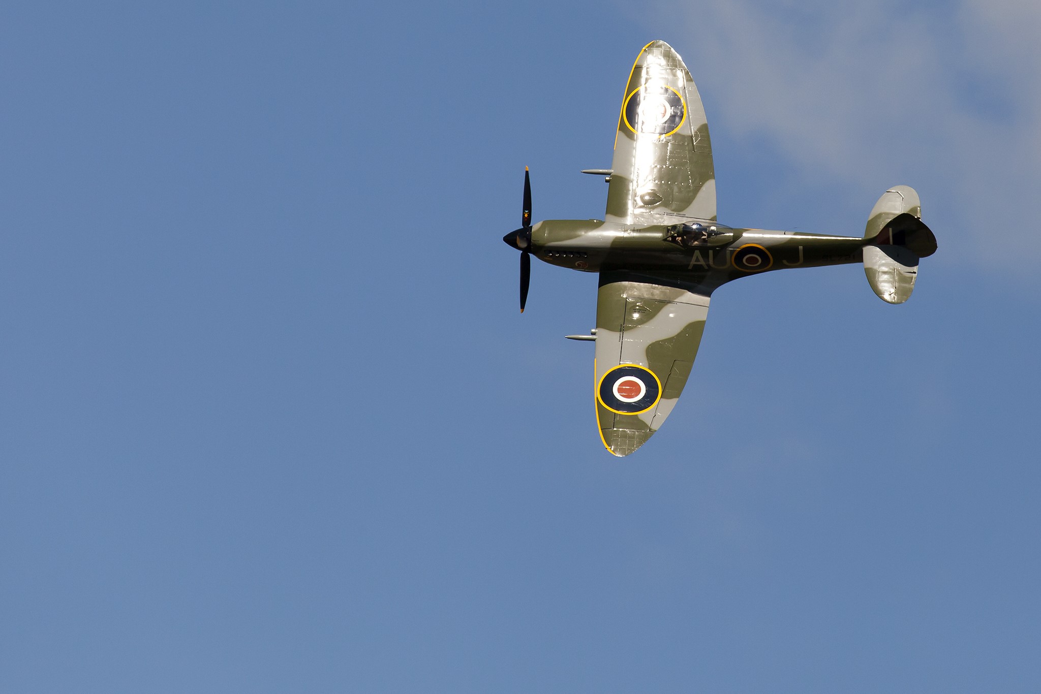 Supermarine Spitfire Mk XVI fighter airplane in flight HD Wallpaper