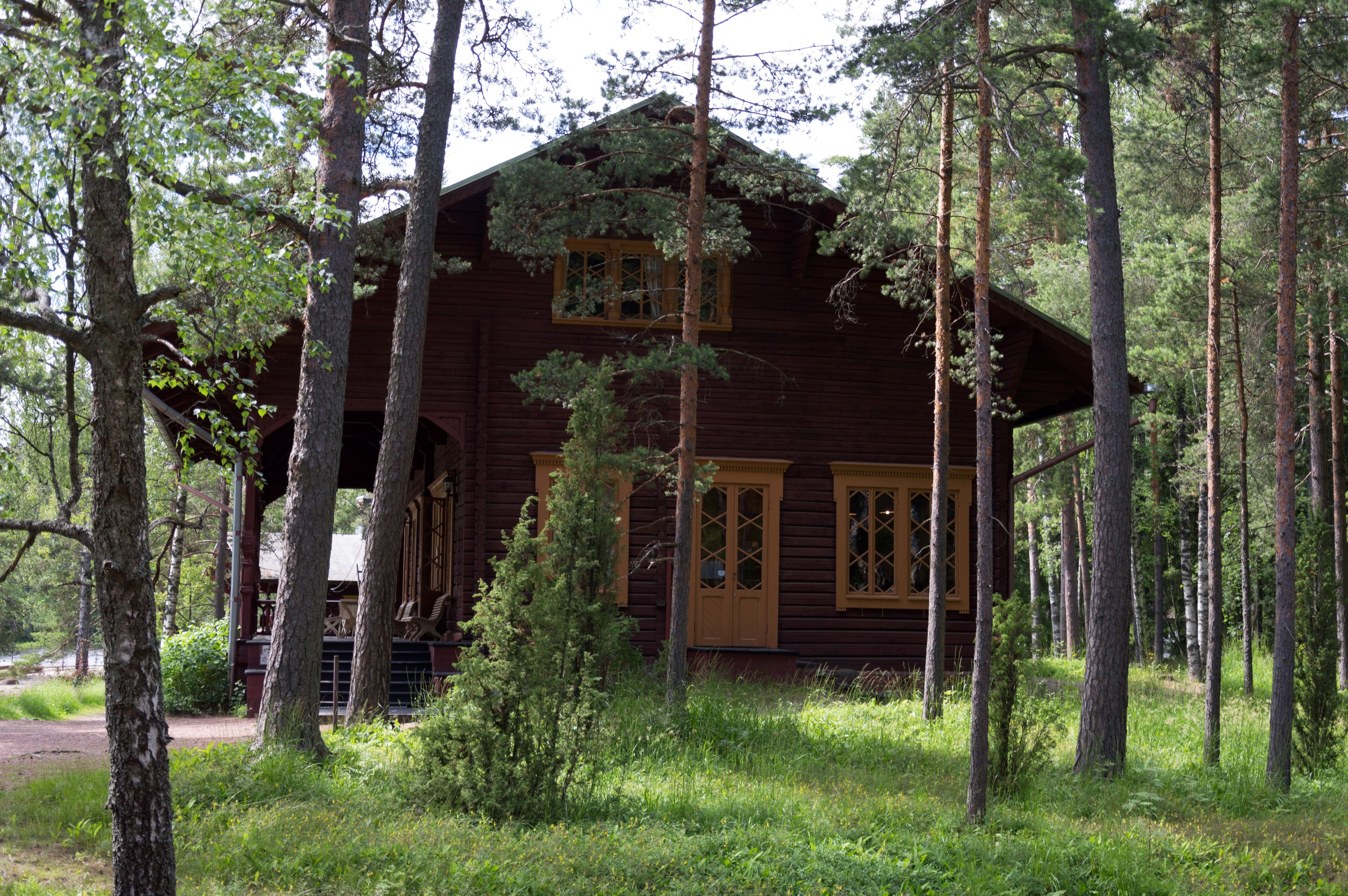 Langinkoski Cottage Alexander III in Finland Forest HD Wallpaper