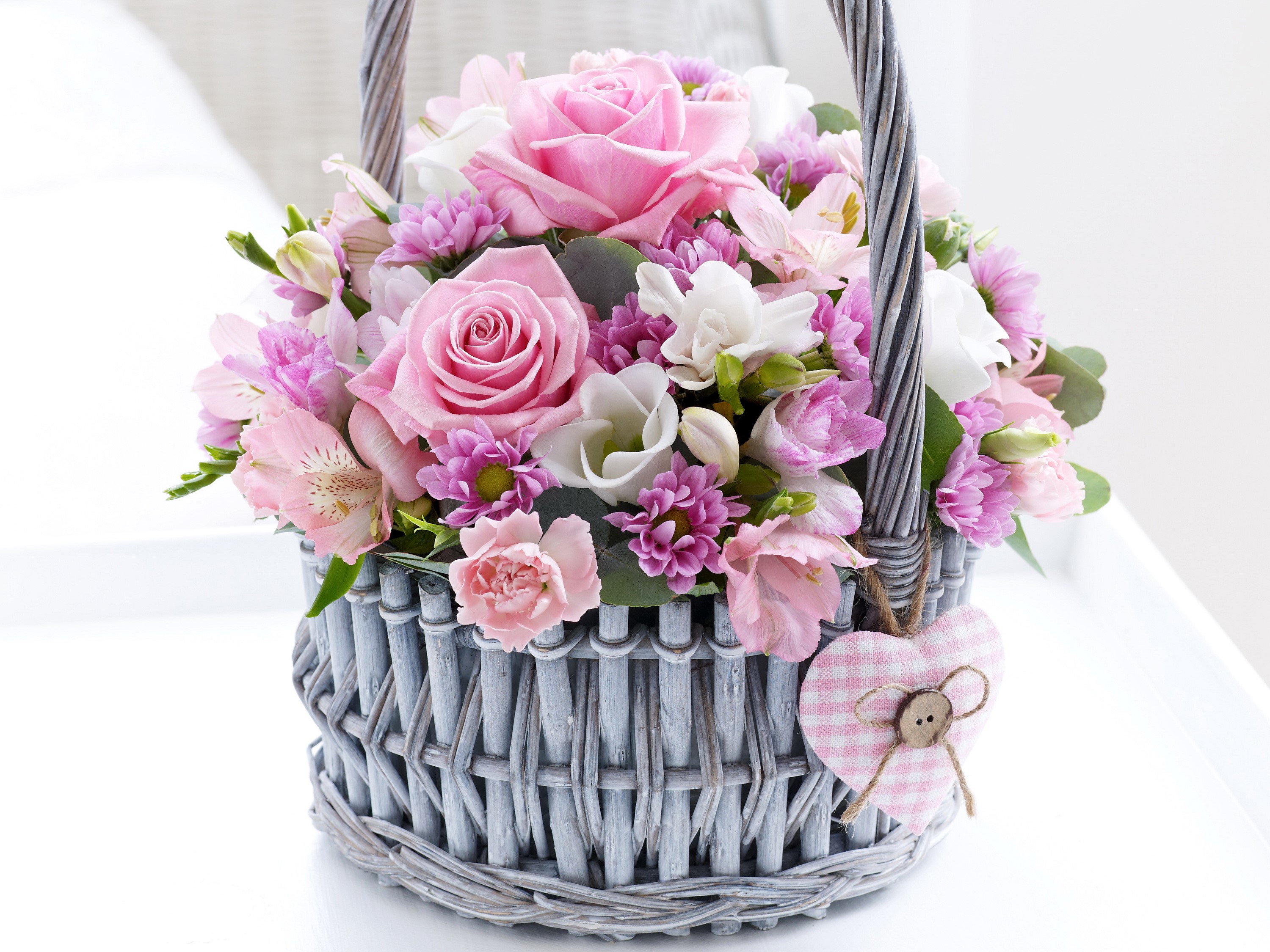 Pink Roses and Flowers in a Wicker Basket HD Wallpaper