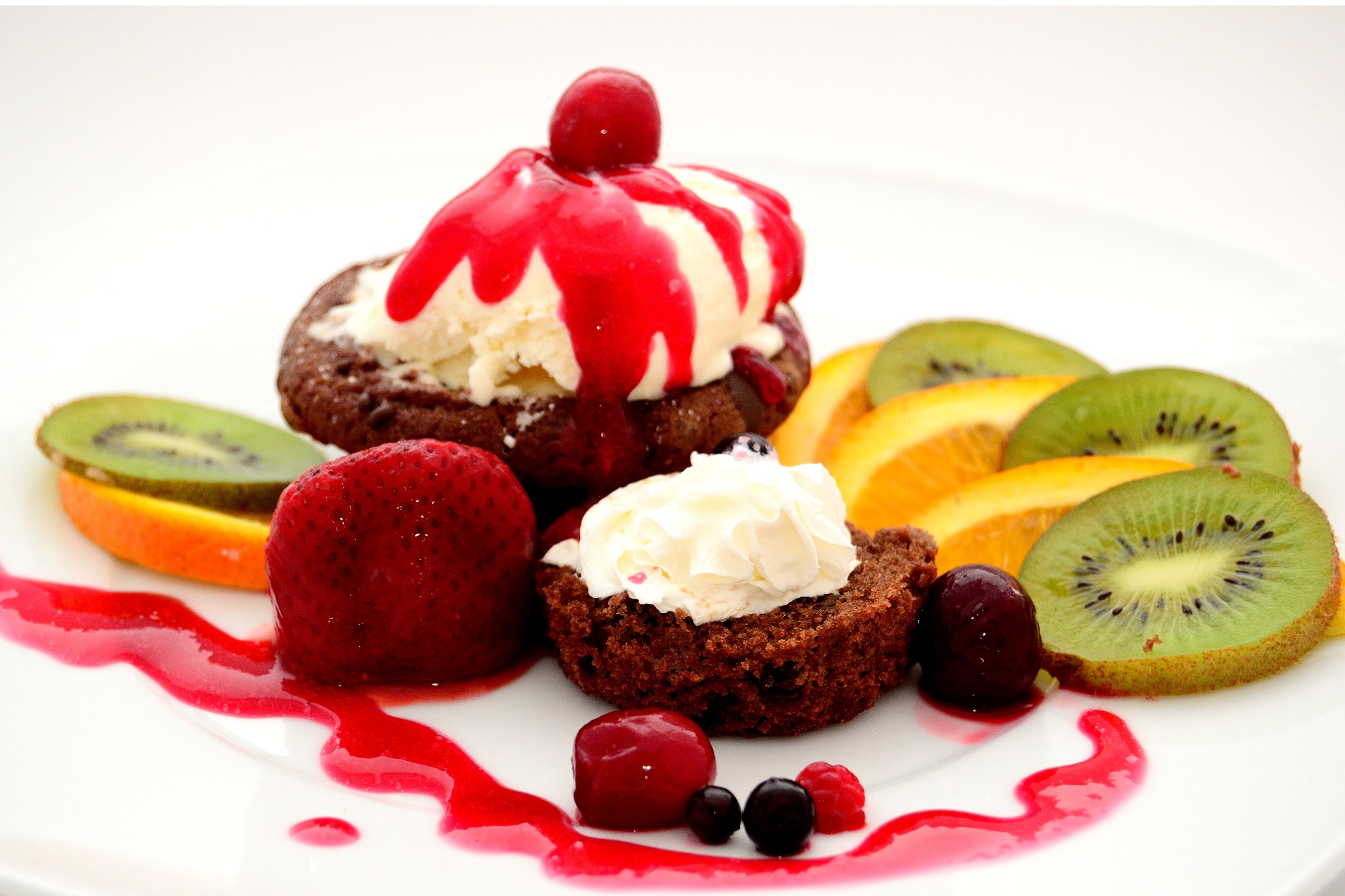 Dessert with ice cream, fruits, and chocolate pastry HD Wallpaper
