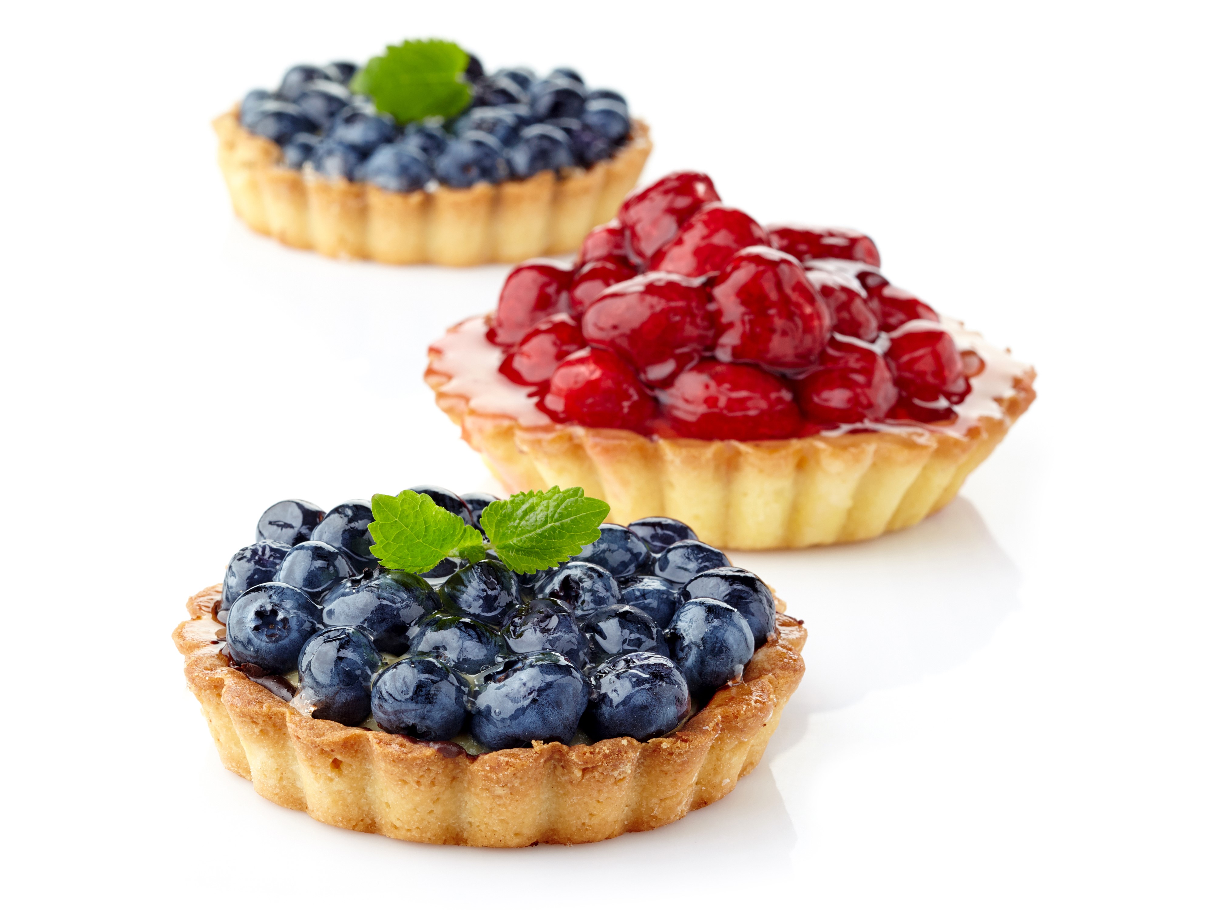 Three fruit tarts with blueberries and cherries HD Wallpaper