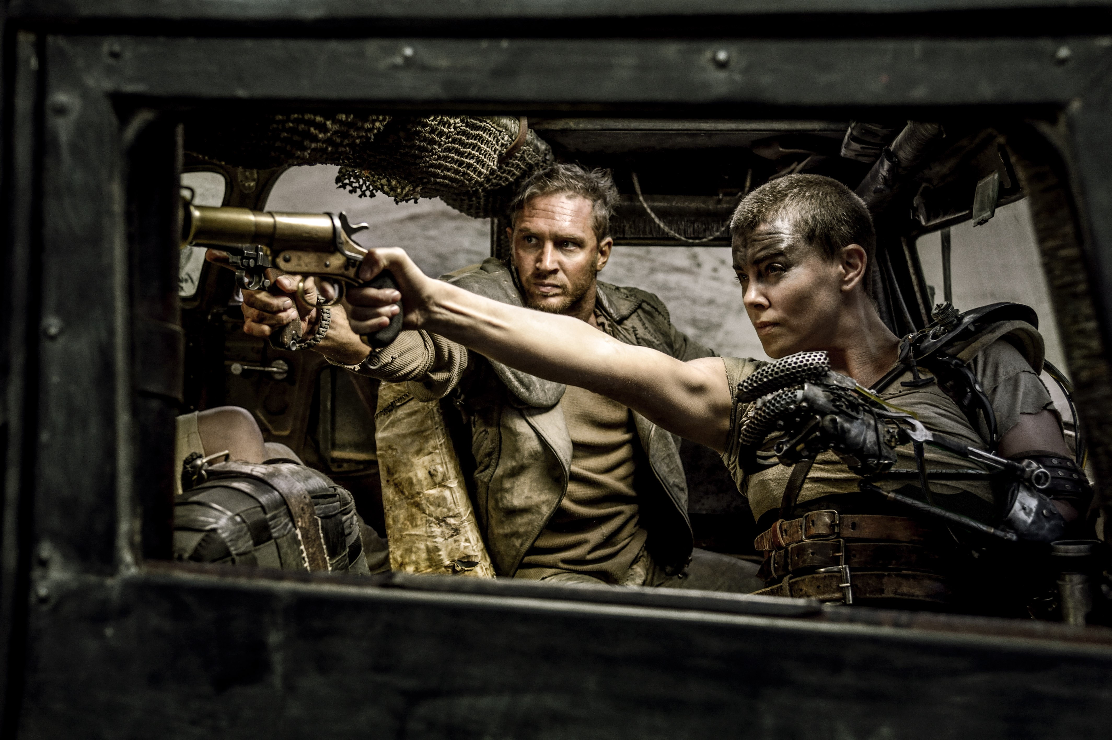 4K Mad Max: Fury Road with Tom Hardy and Charlize Theron HD Wallpaper