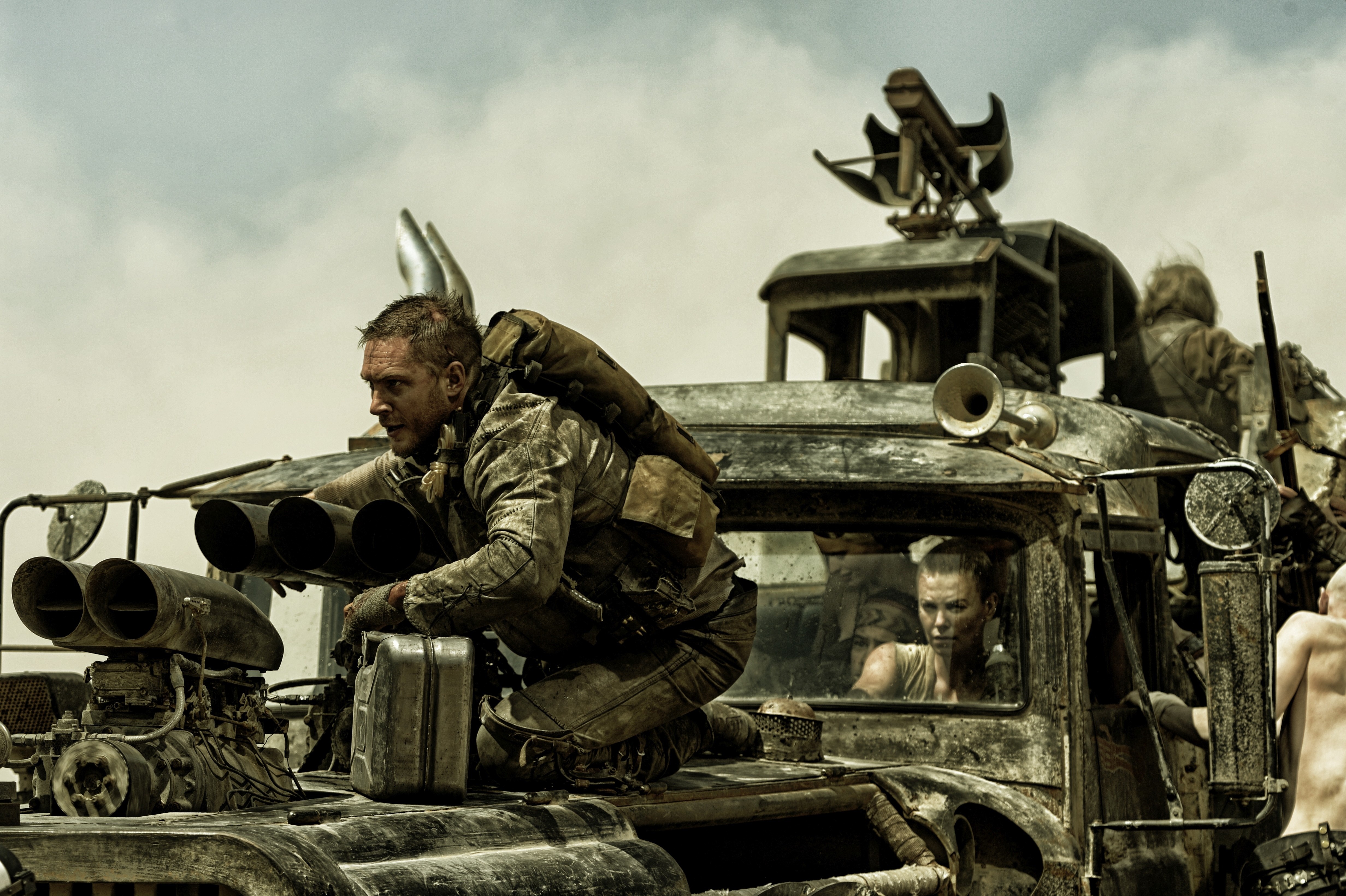 Tom Hardy and Charlize Theron in Mad Max: Fury Road HD Wallpaper