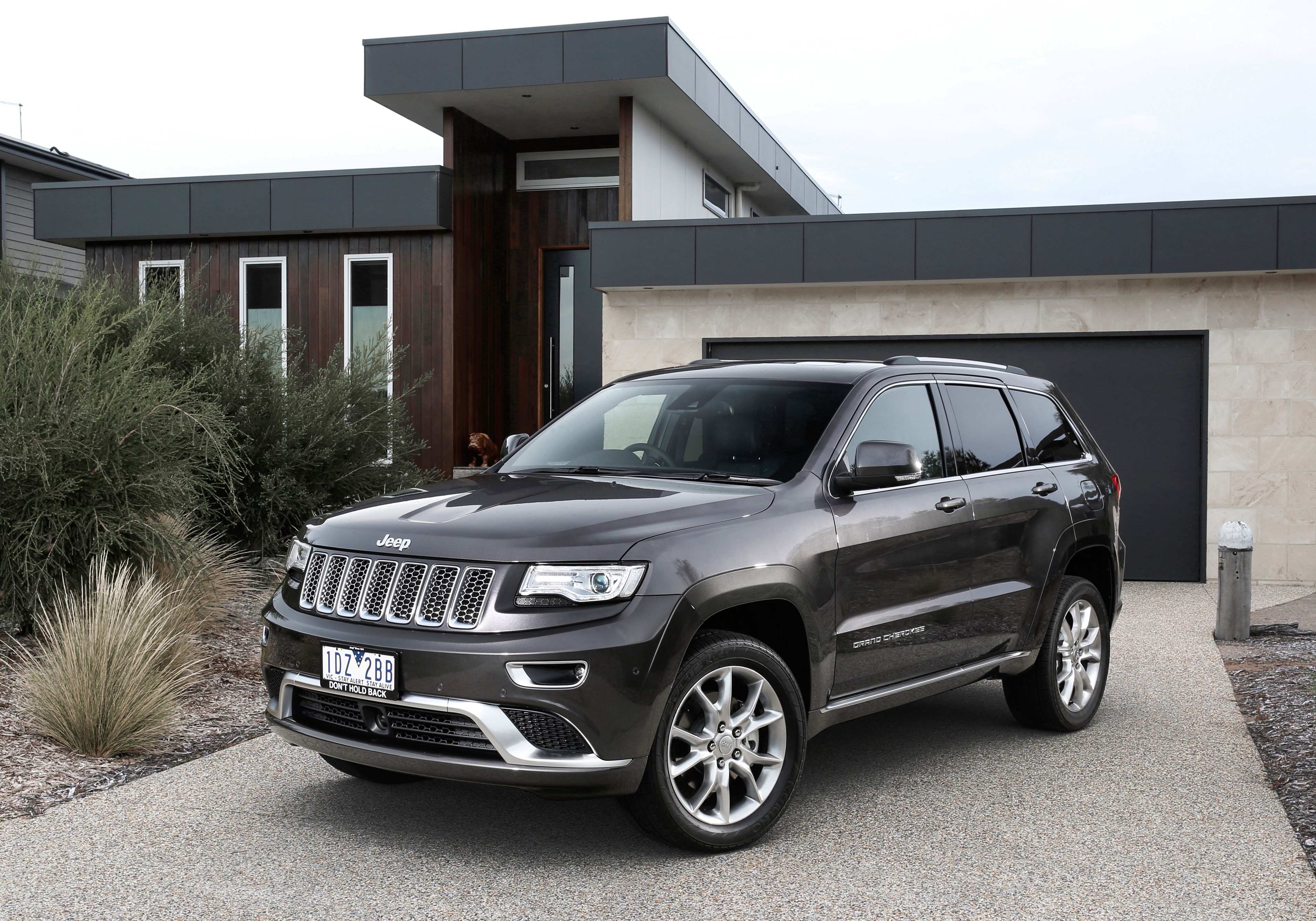 2015 Jeep Grand Cherokee Summit Platinum AU-spec WK2 HD Wallpaper