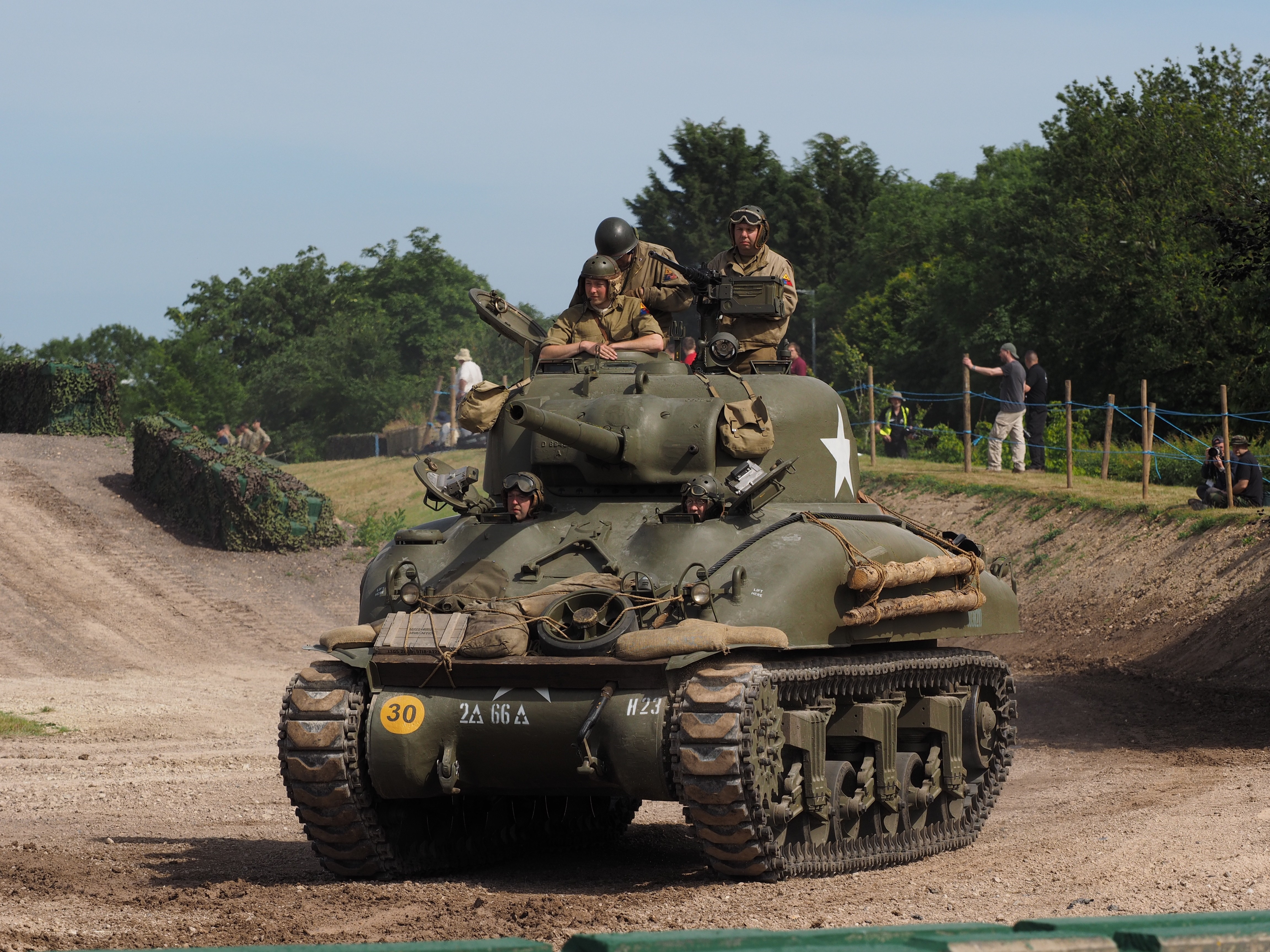 M4 Sherman Tank with Crew at Tankfest 2015 HD Wallpaper