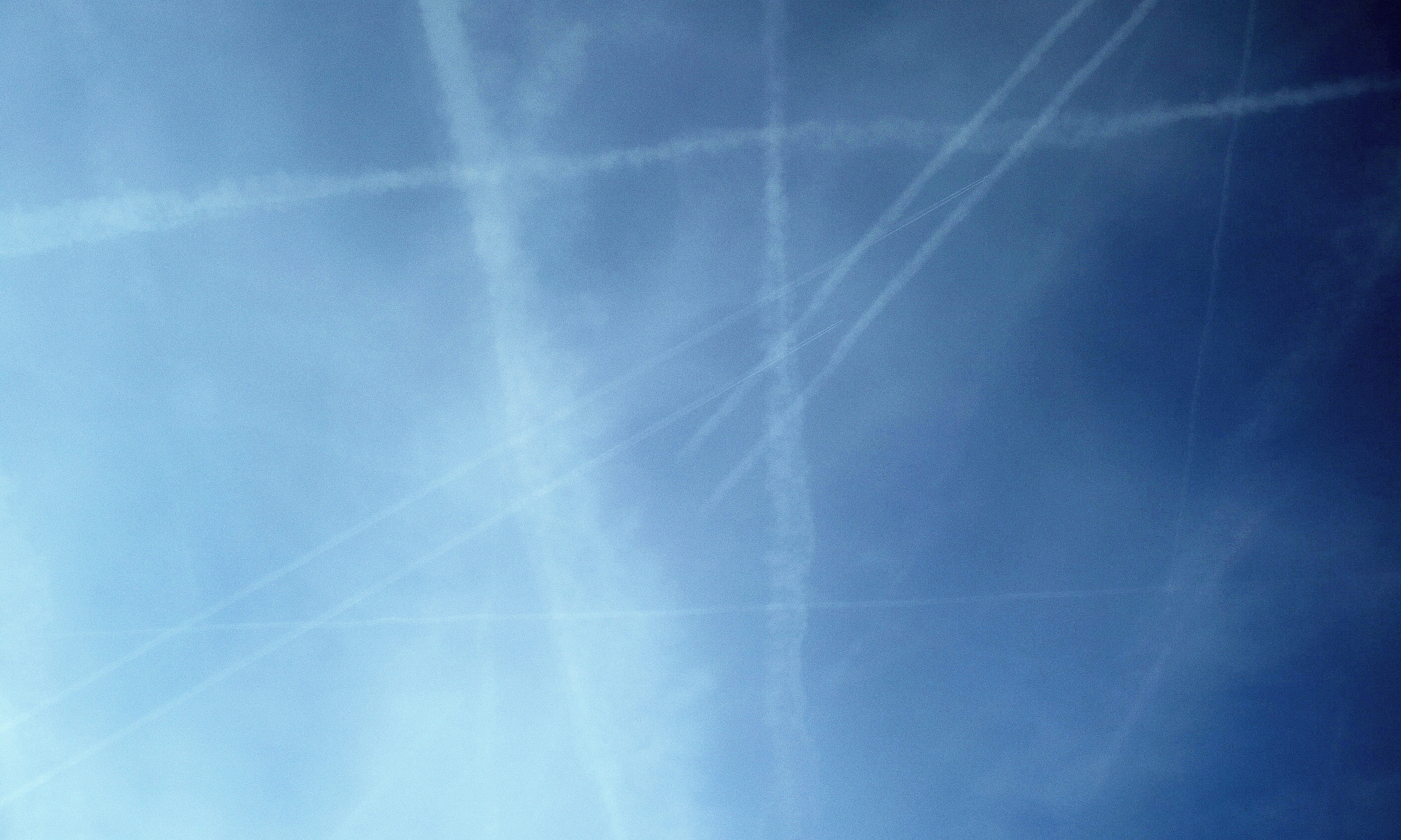 Sky with contrails HD Wallpaper