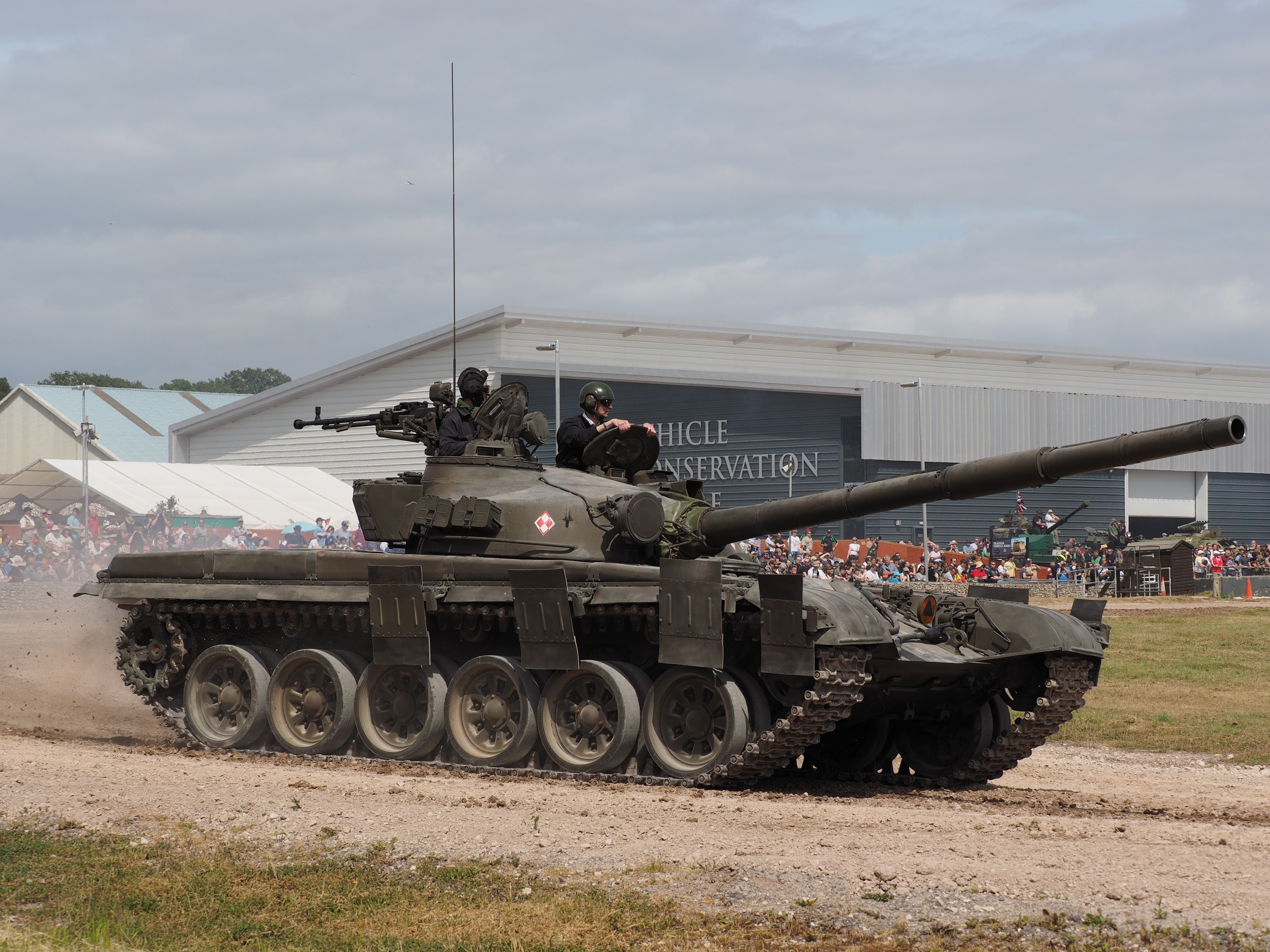 T-72 Tank at Tankfest 2015 HD Wallpaper