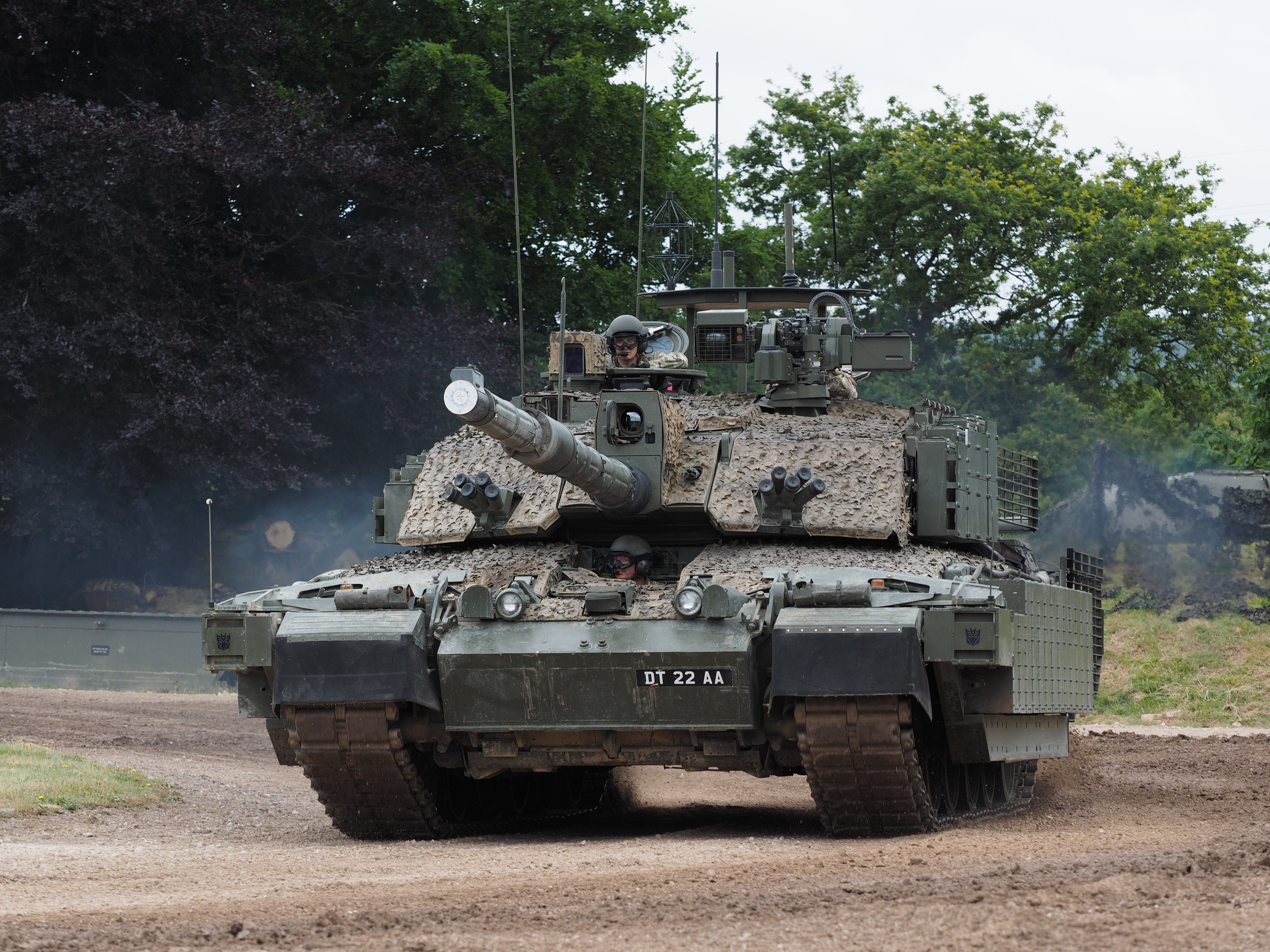 Challenger II Tank at Tankfest 2015 HD Wallpaper