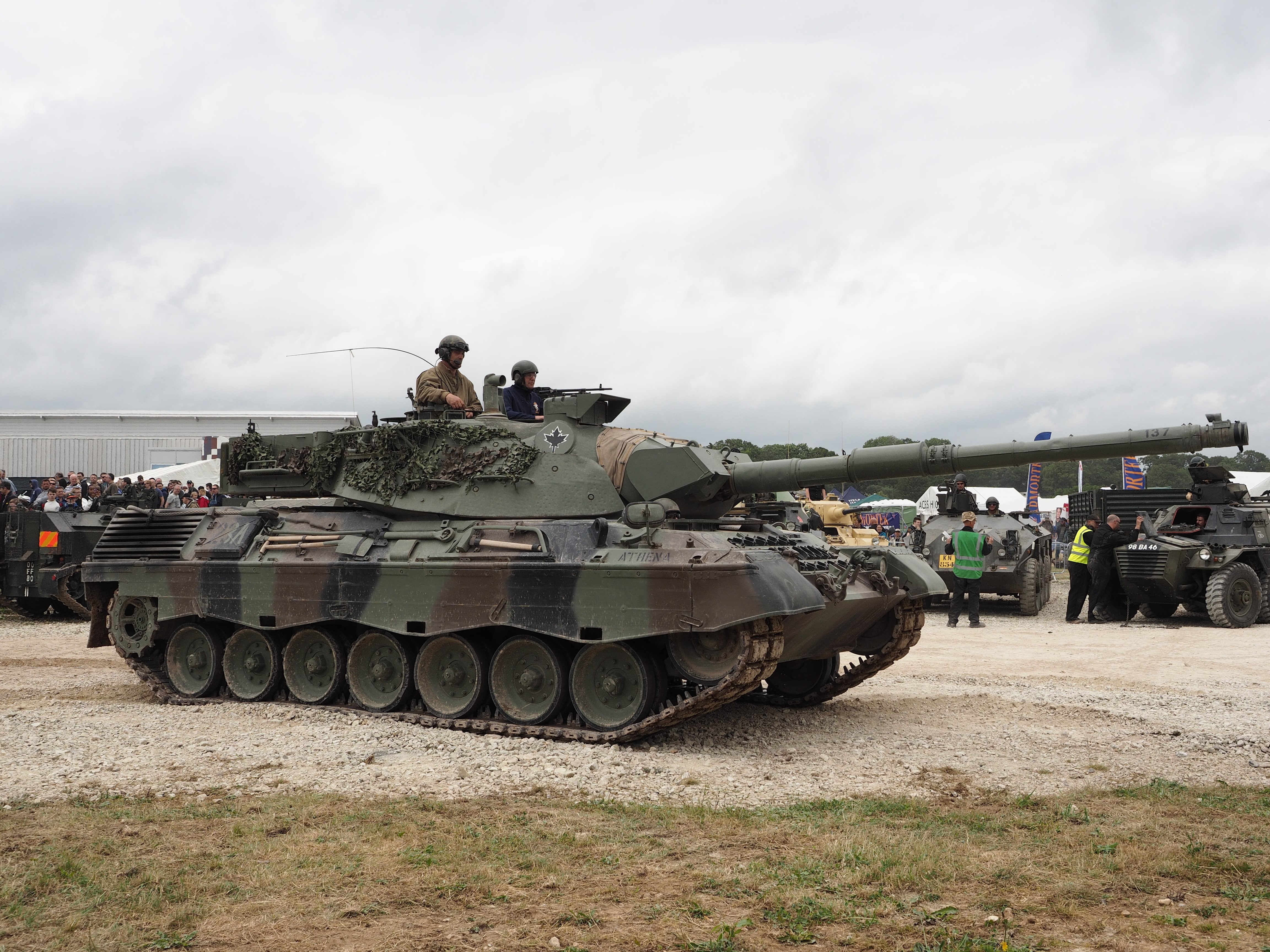 Leopard 1 C2 Tank at Tankfest 2015 HD Wallpaper