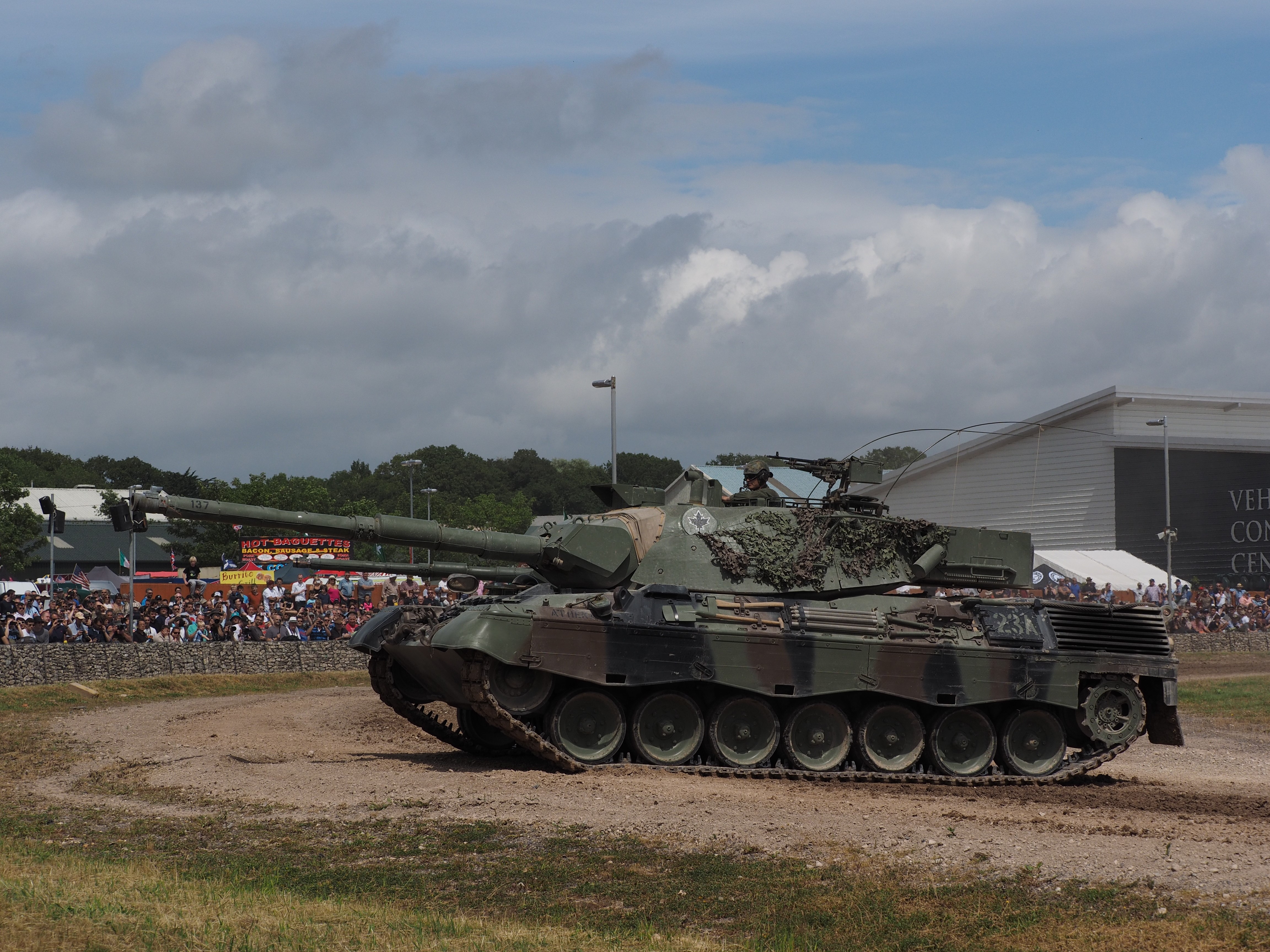 Leopard 1 C2 Tank at Tankfest 2015 HD Wallpaper