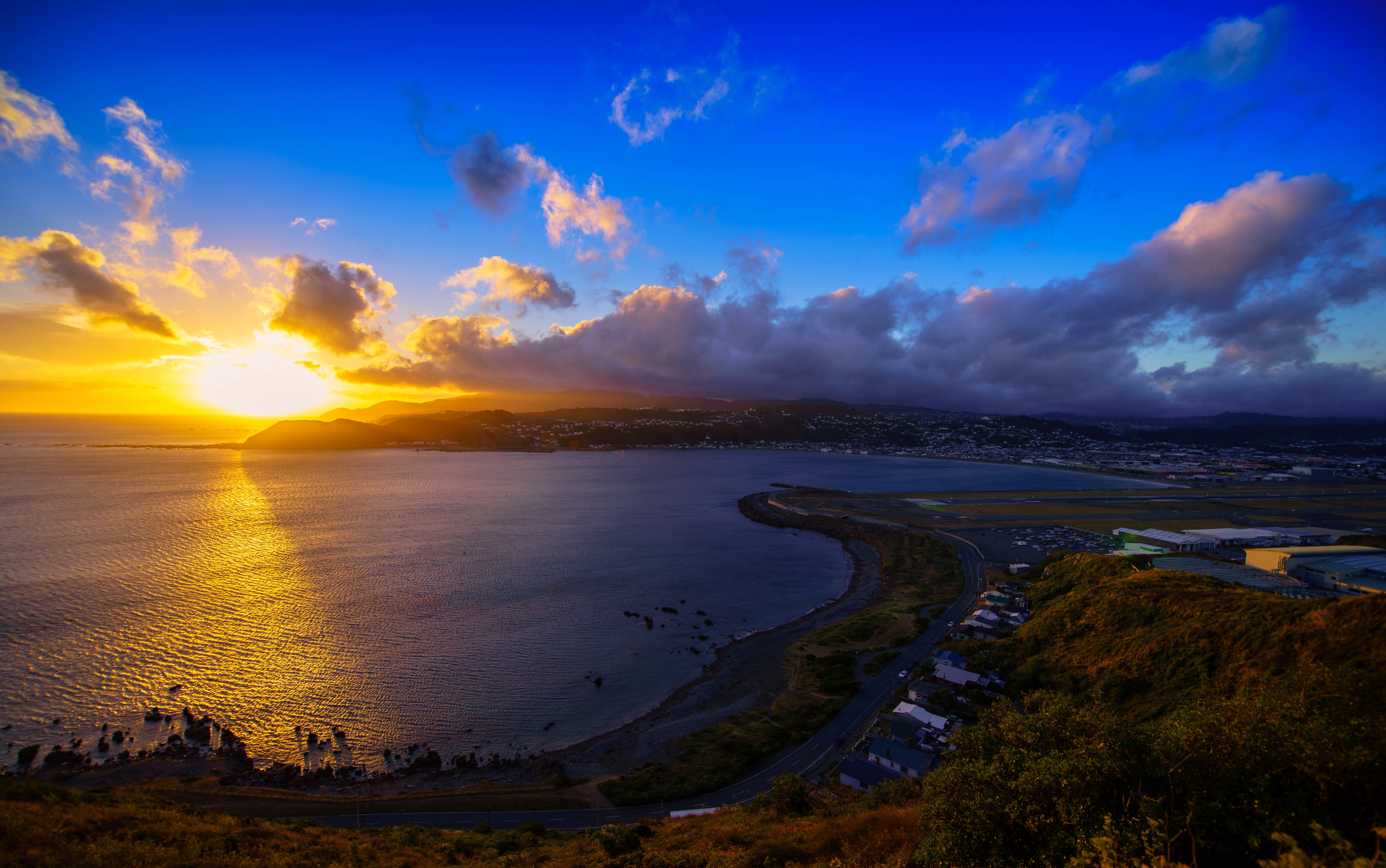 Sunset over Wellington, New Zealand coast HD Wallpaper