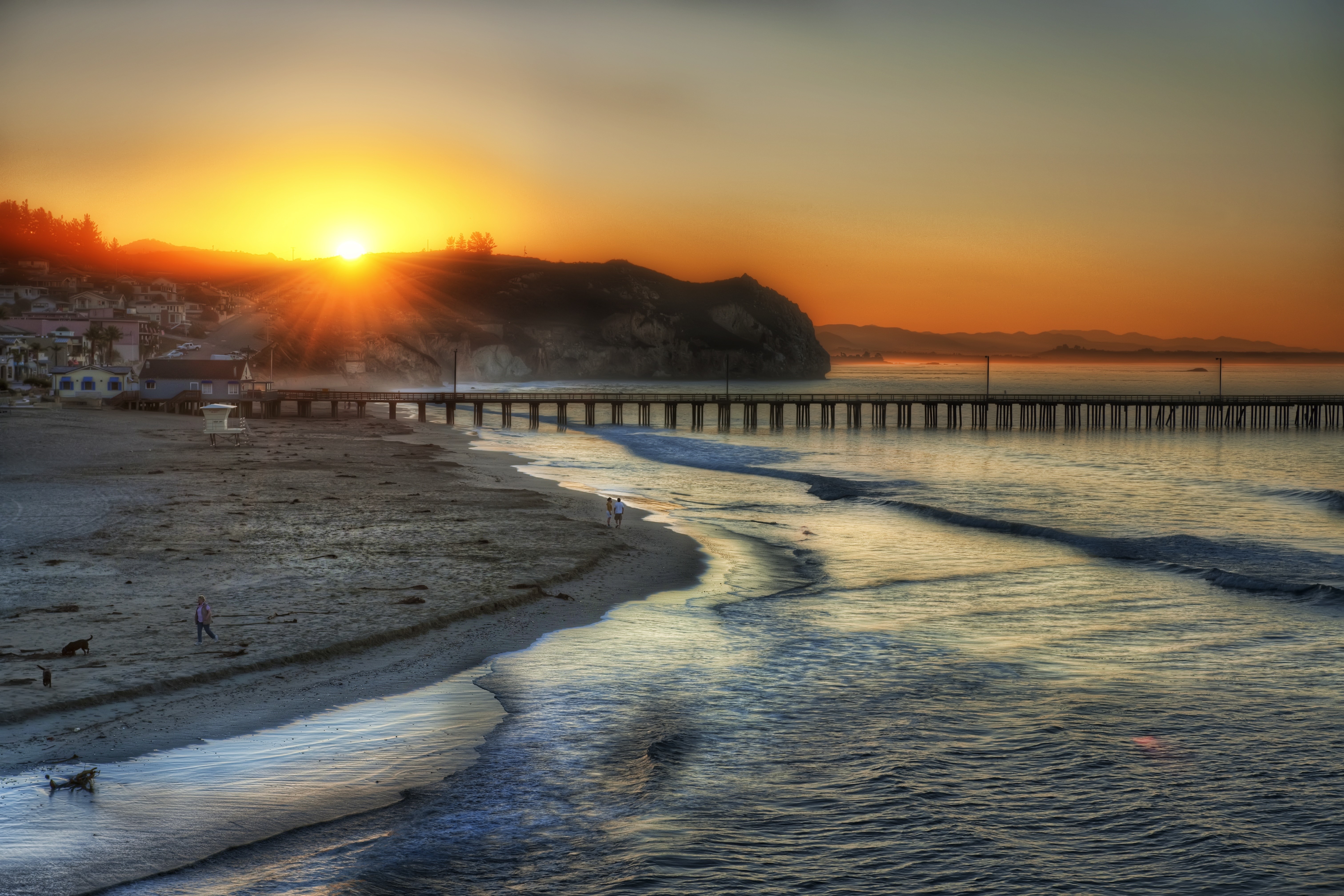 4K Sunset Over Santa Monica Pier and Coastline HD Wallpaper
