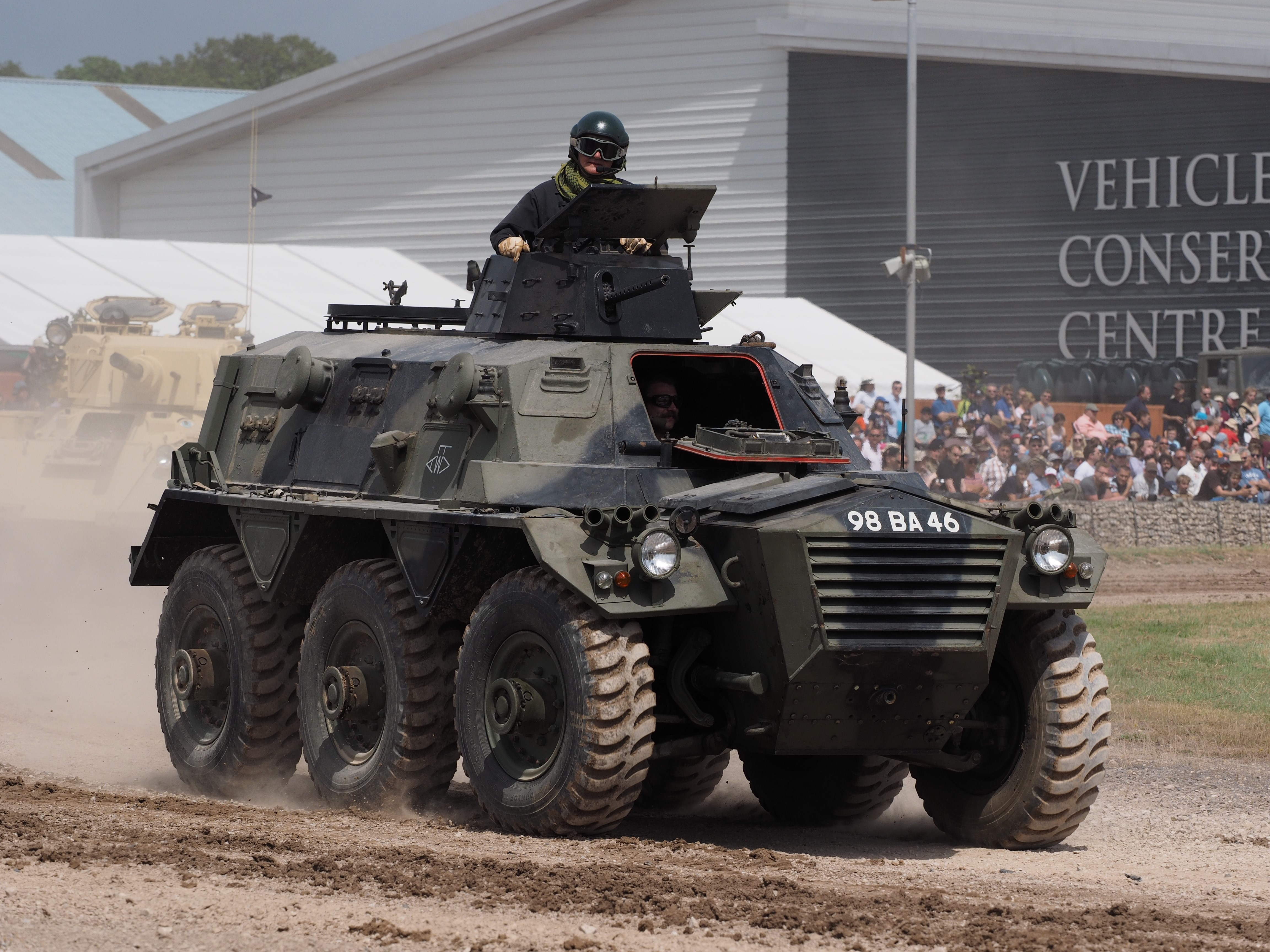 Saracen APC at Tankfest 2015 HD Wallpaper
