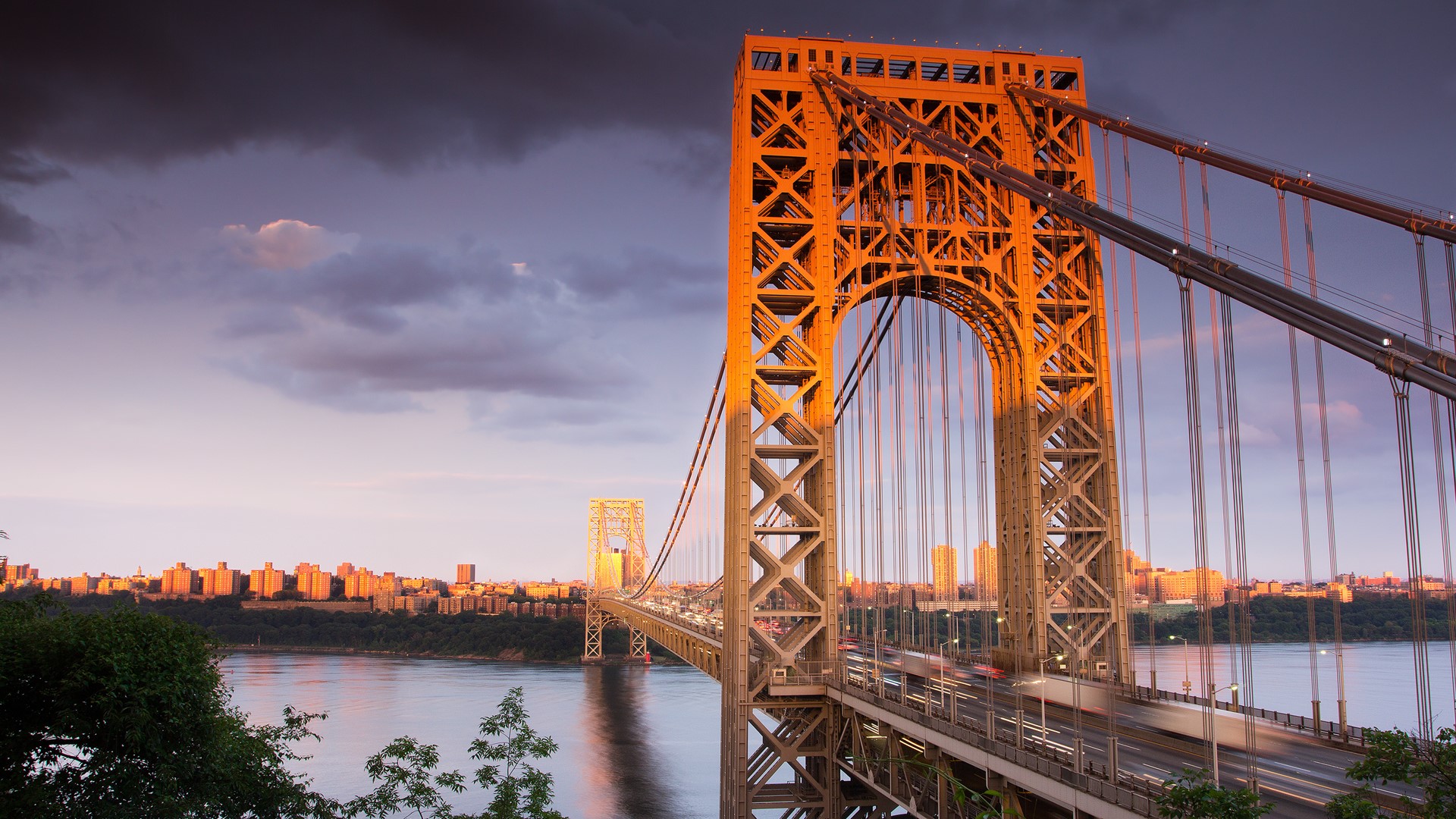 George Washington Bridge at sunset over the Hudson River HD Wallpaper