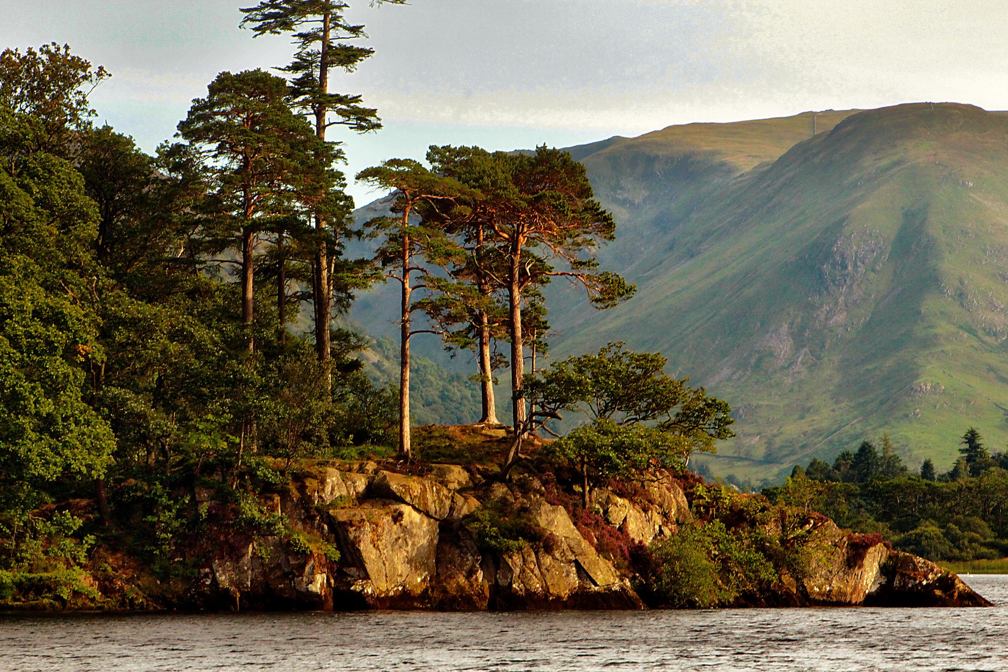 Ullswater Lake in Cumbria, United Kingdom with Mountains and Trees HD Wallpaper