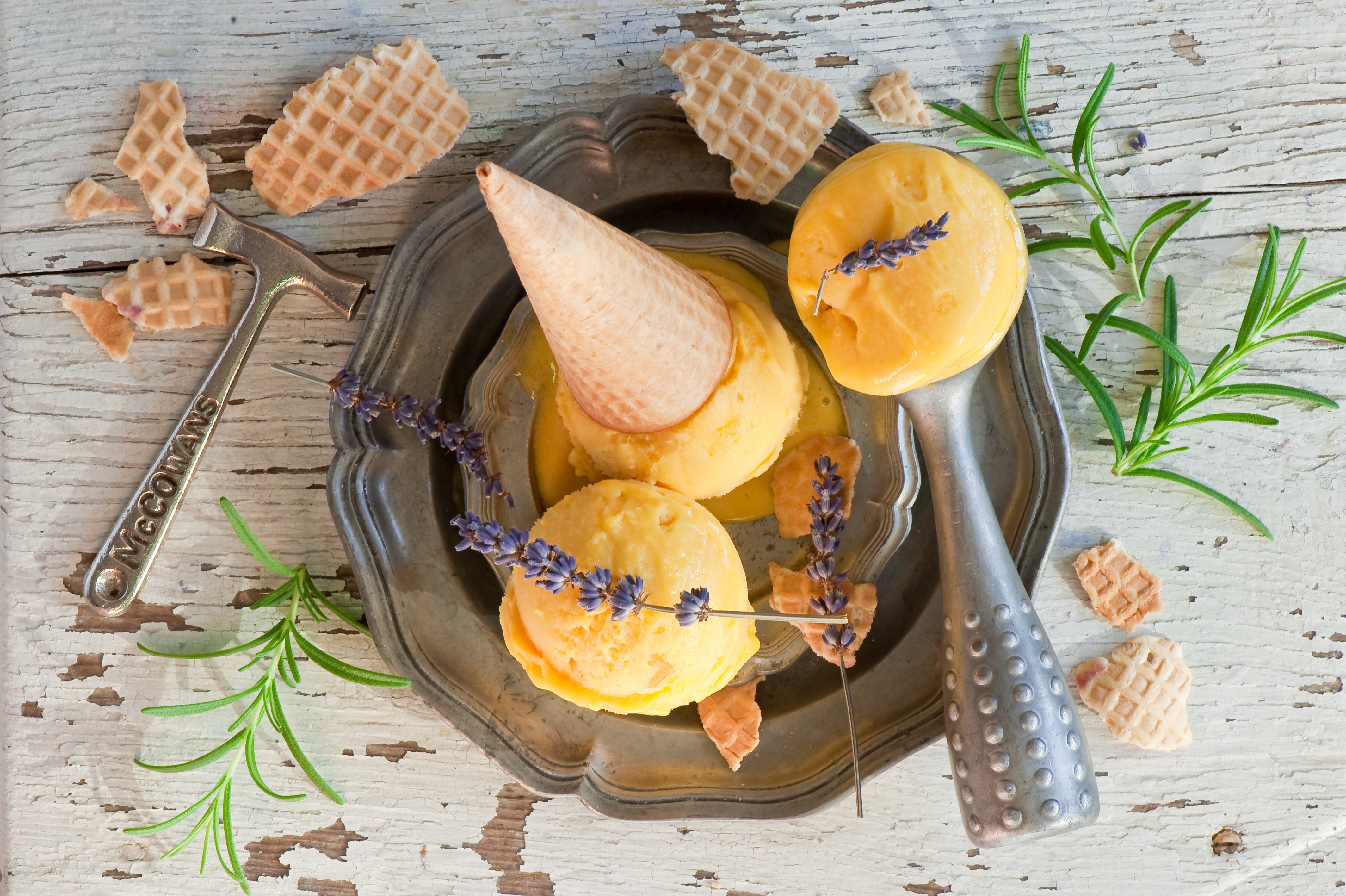 Ice cream with waffles and lavender HD Wallpaper