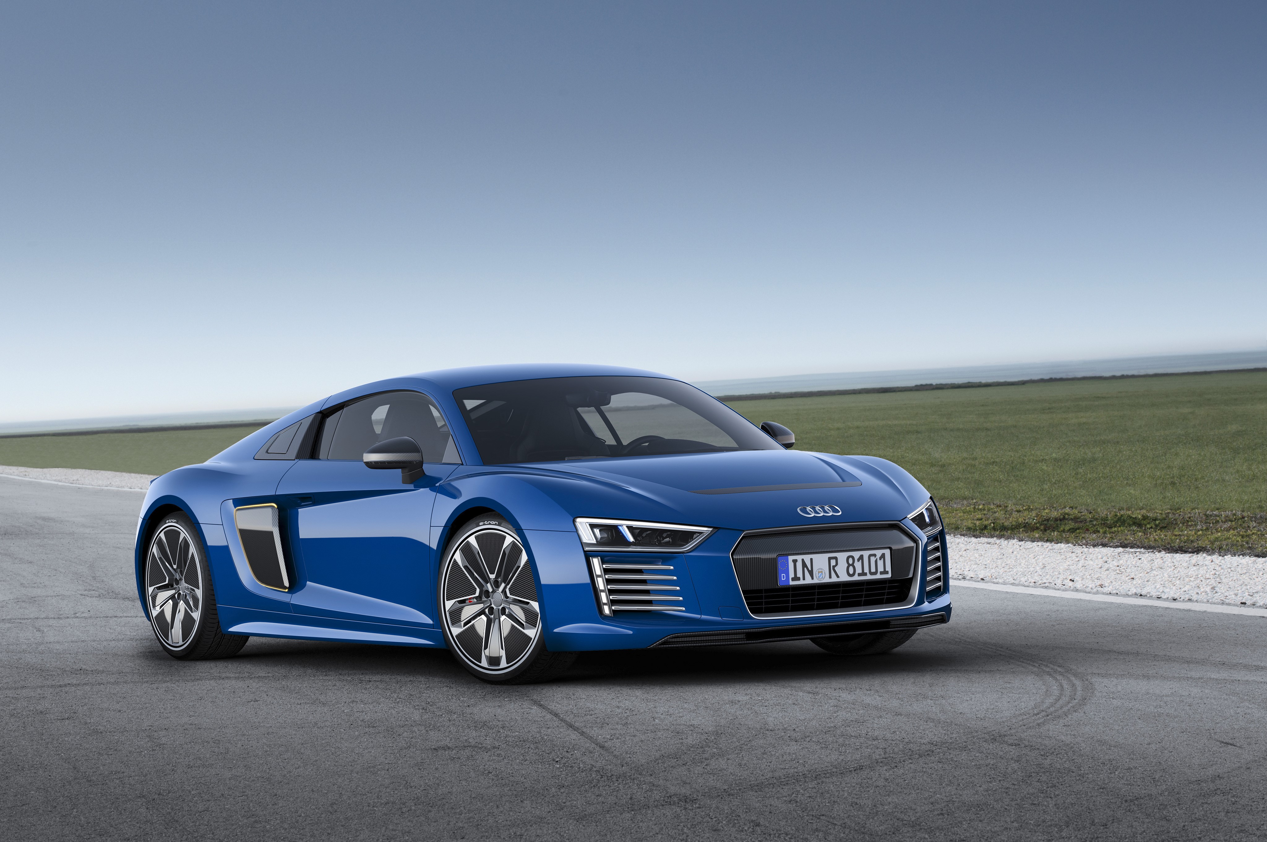 Blue 2015 Audi R8 e-tron on a track HD Wallpaper