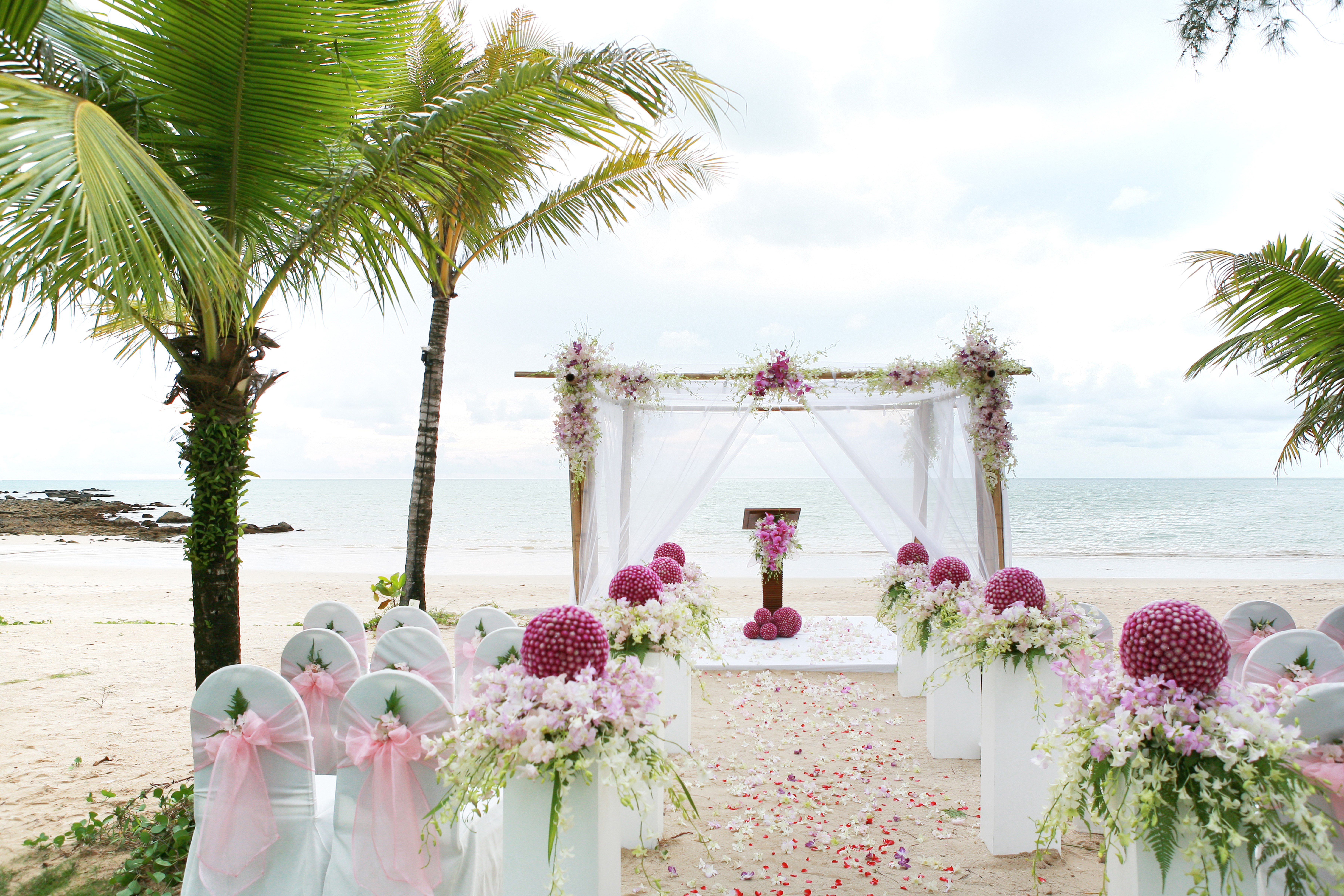 Tropical Beach Wedding Ceremony Setup HD Wallpaper
