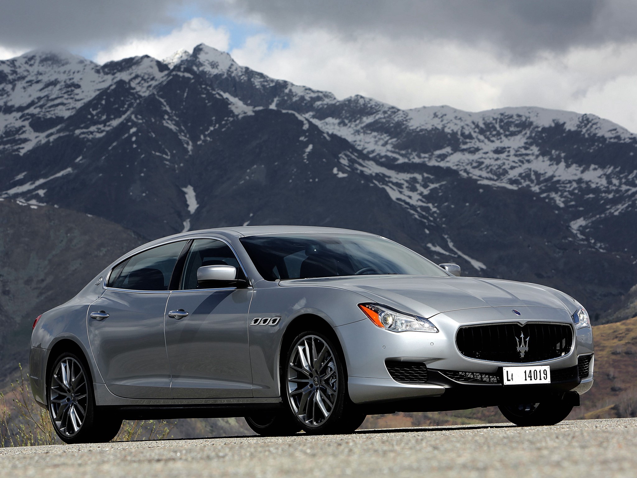 Maserati Quattroporte S Q4 with Mountains HD Wallpaper