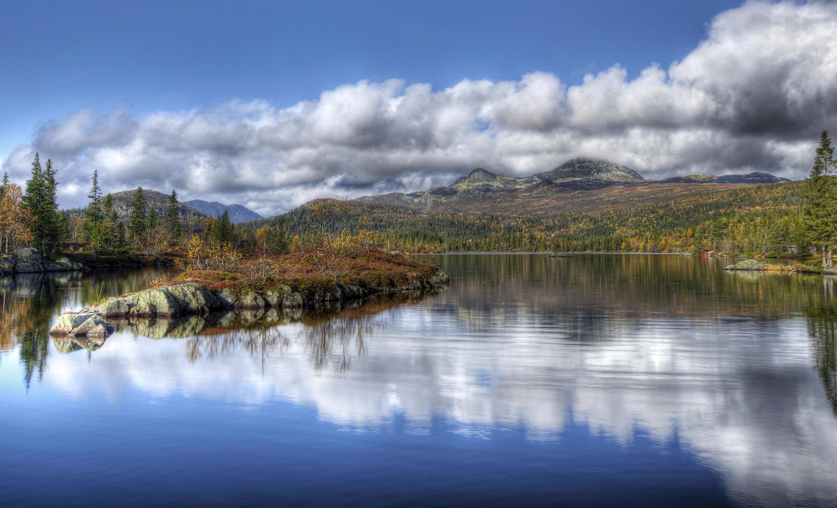 Lake and Mountains in Tuddal, Norway HD Wallpaper