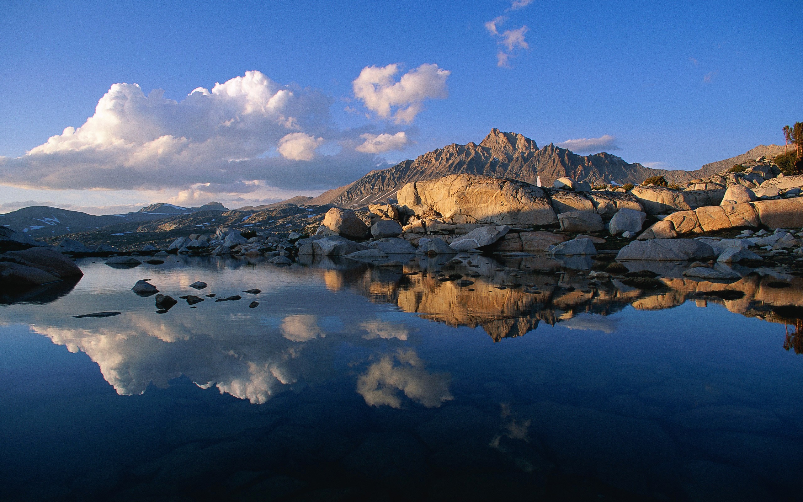 Lake and mountains with reflections at sunset HD Wallpaper