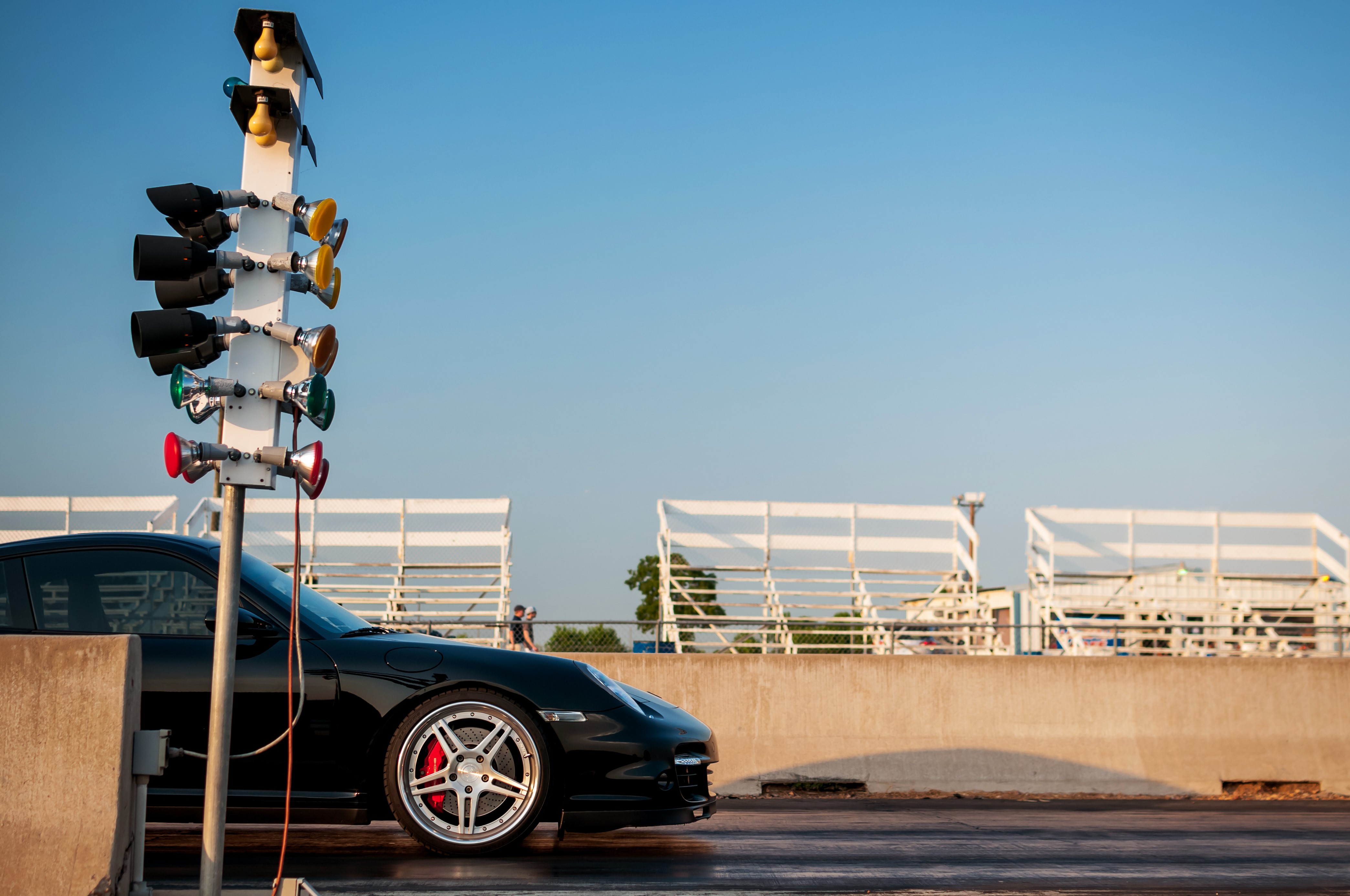 Porsche 911 at Drag Strip with Christmas Tree Lights HD Wallpaper