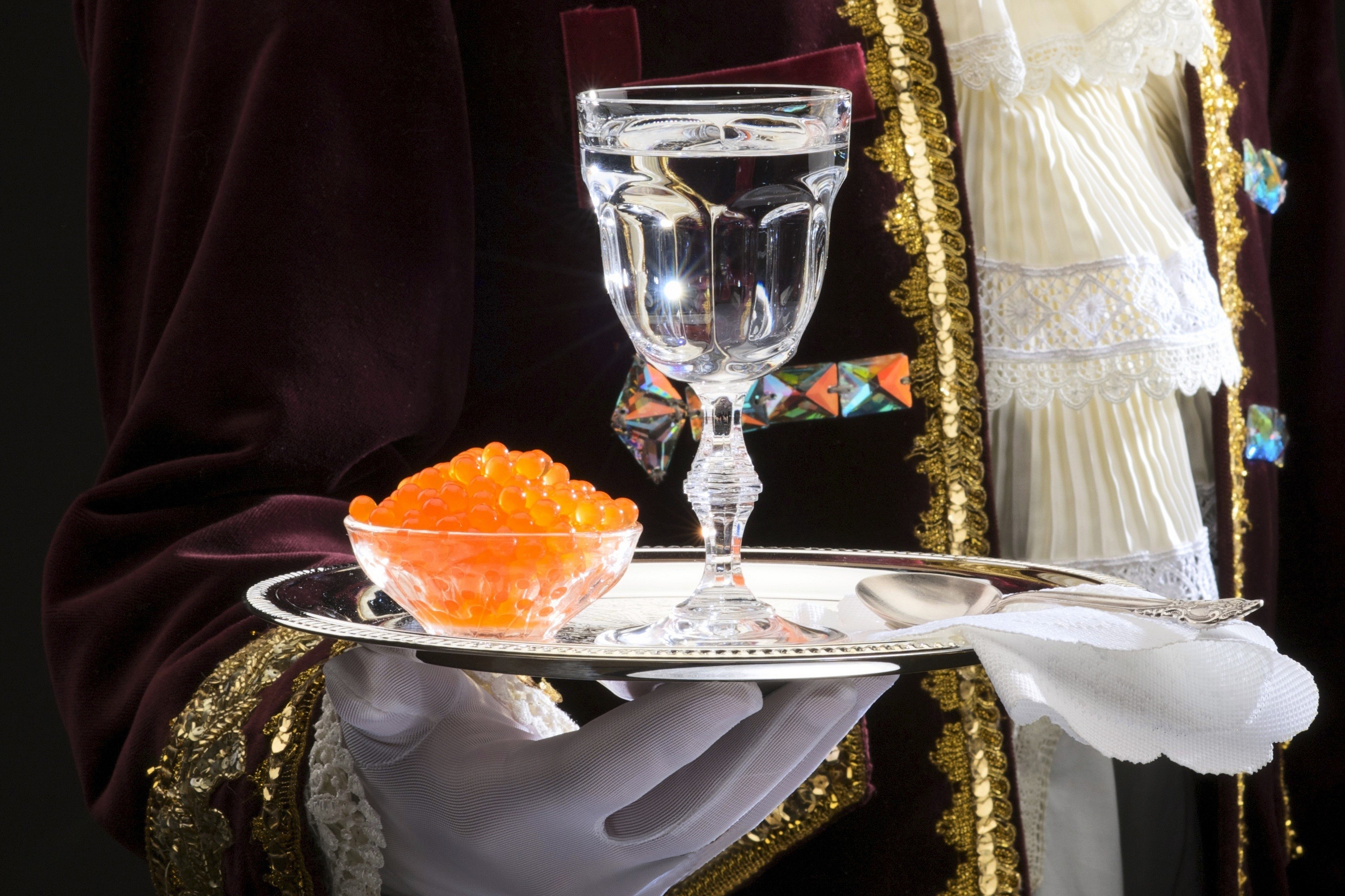 Waiter serving caviar and vodka HD Wallpaper