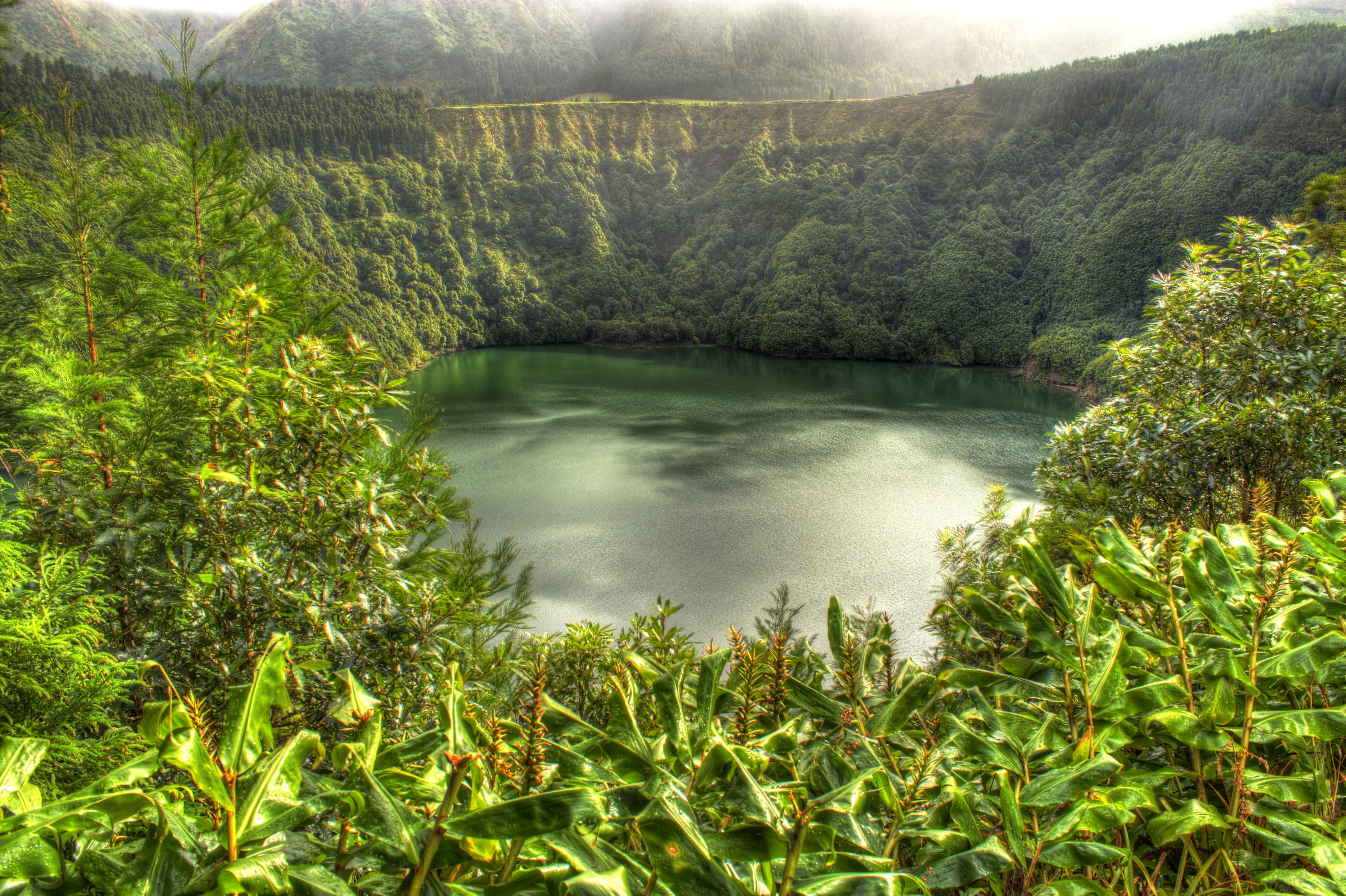Lagoa de Santiago lake surrounded by forests in Portugal HD Wallpaper