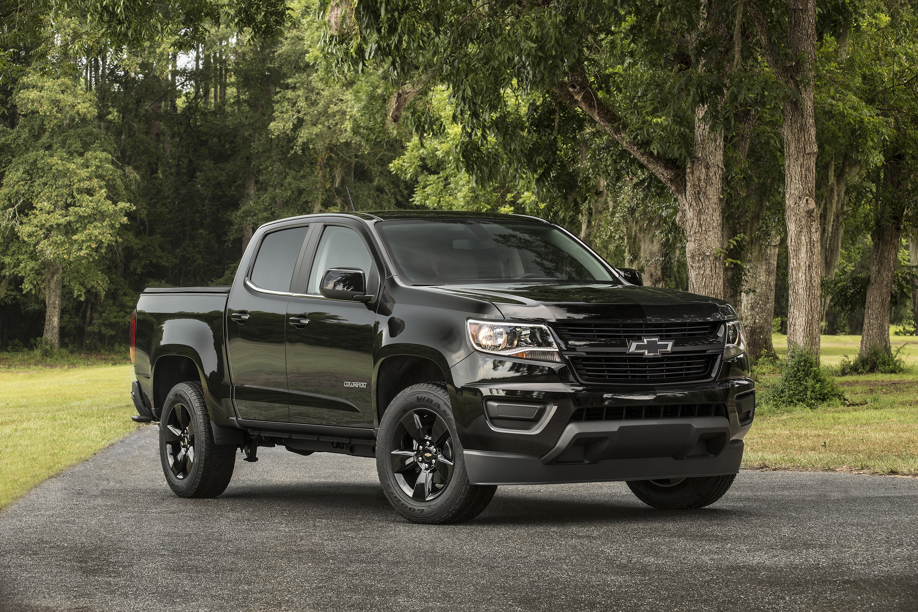 Black Chevrolet Colorado LT Midnight Crew Cab Truck HD Wallpaper