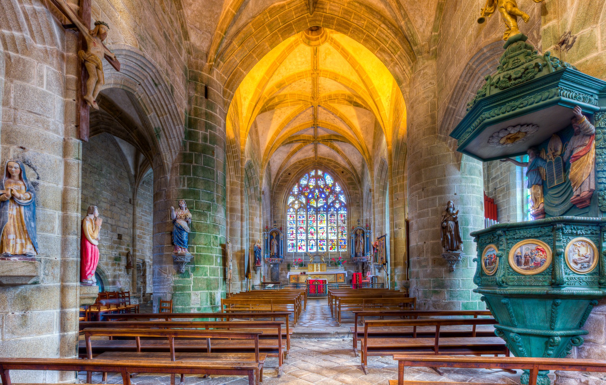 Interior of Saint-Ronan Church in Locronan, Brittany, France HD Wallpaper